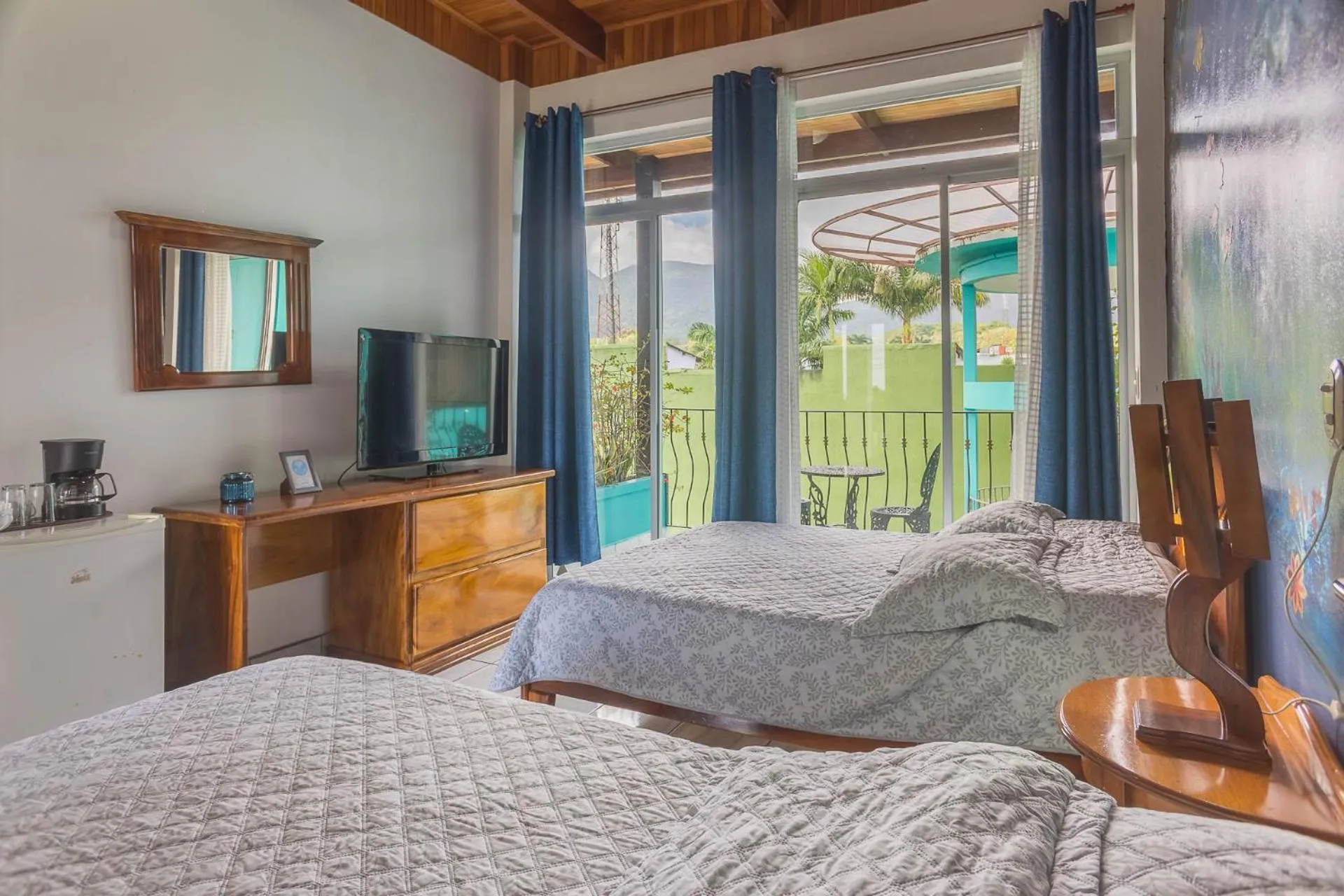 The Blue Suites & Spa