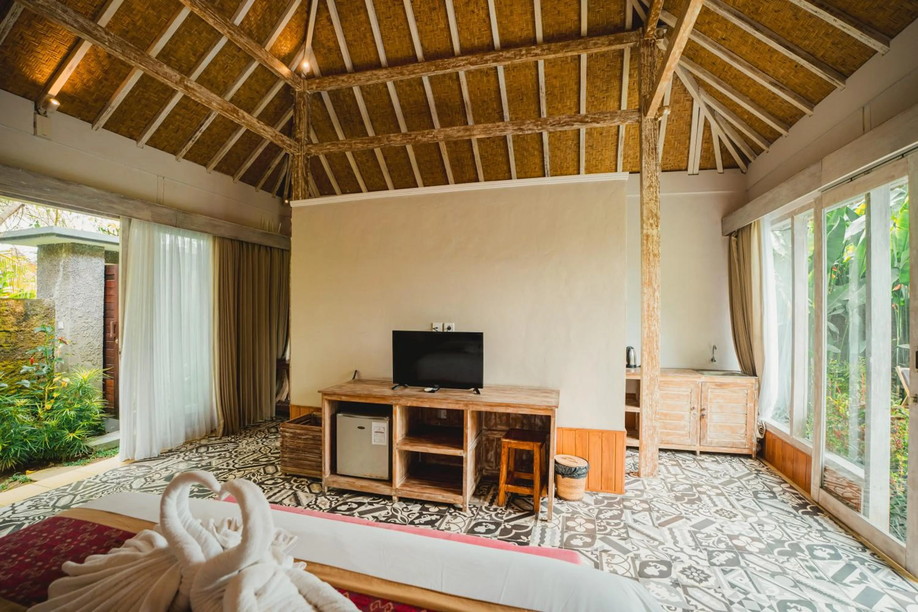 Communal lounge/ TV room in Tanta Escape