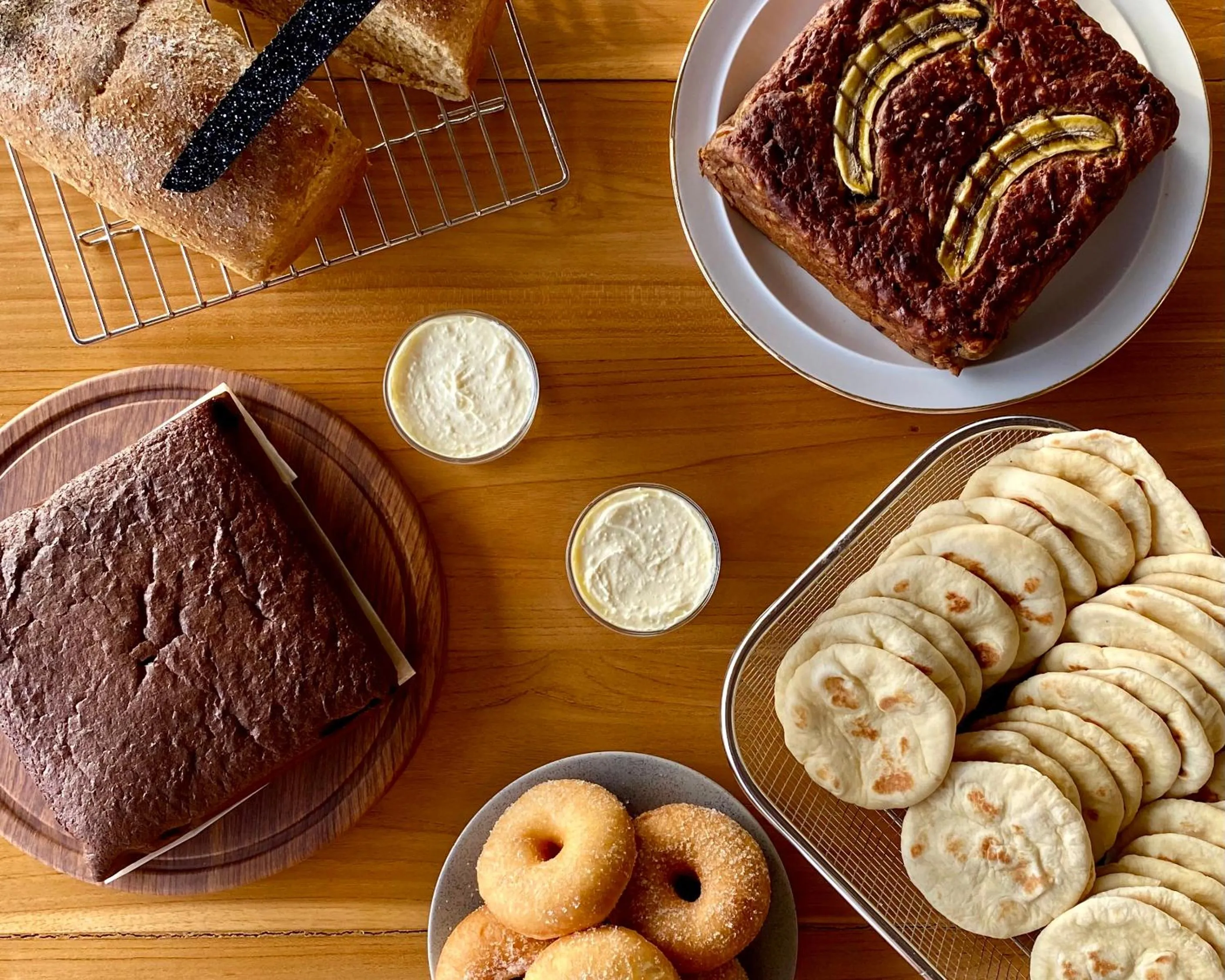 Restaurant/places to eat in KERTASARI LODGE