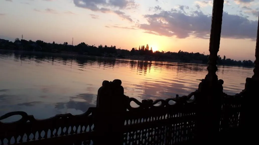 Palace Heights Houseboats