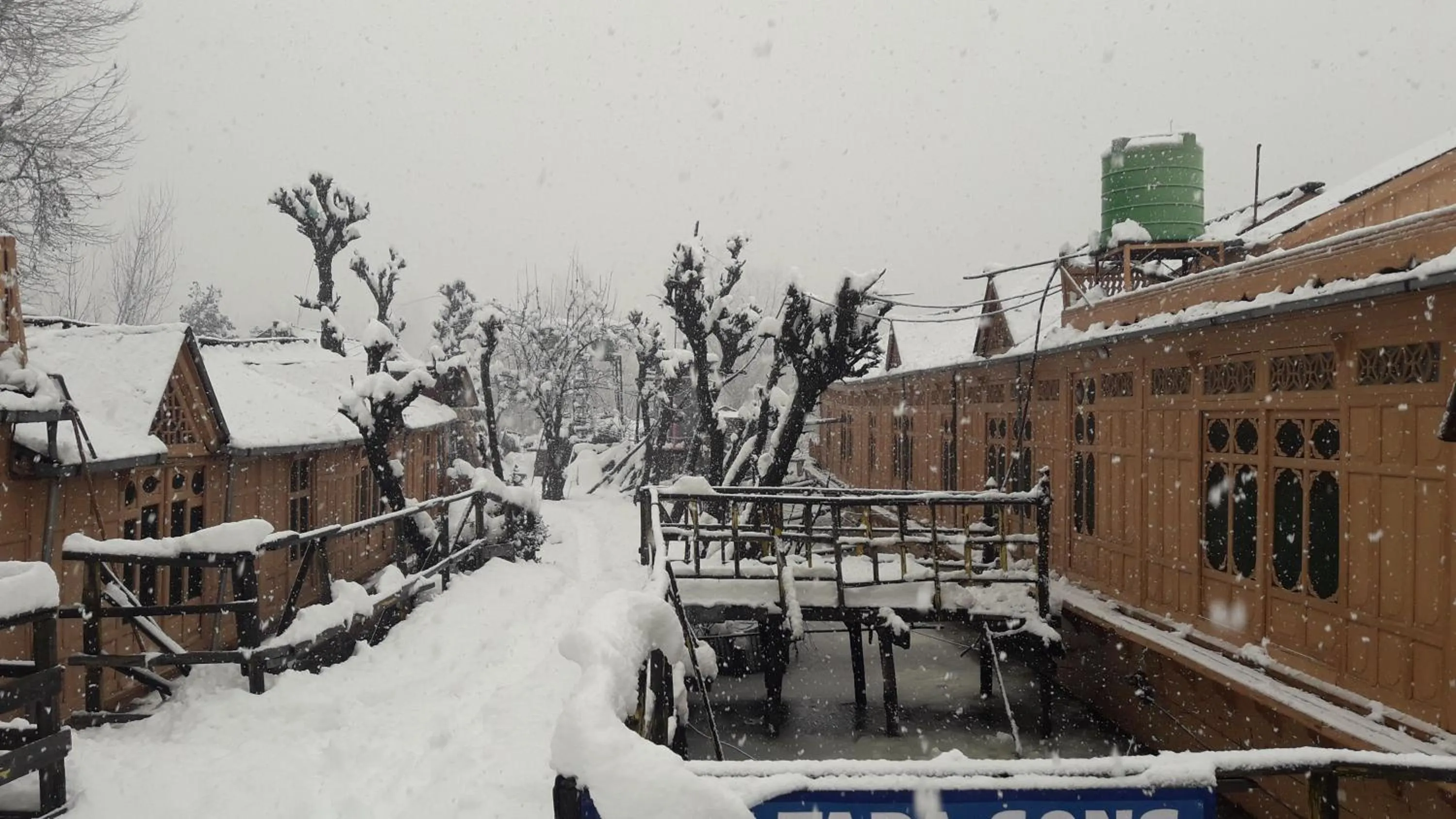 Palace Heights Houseboats