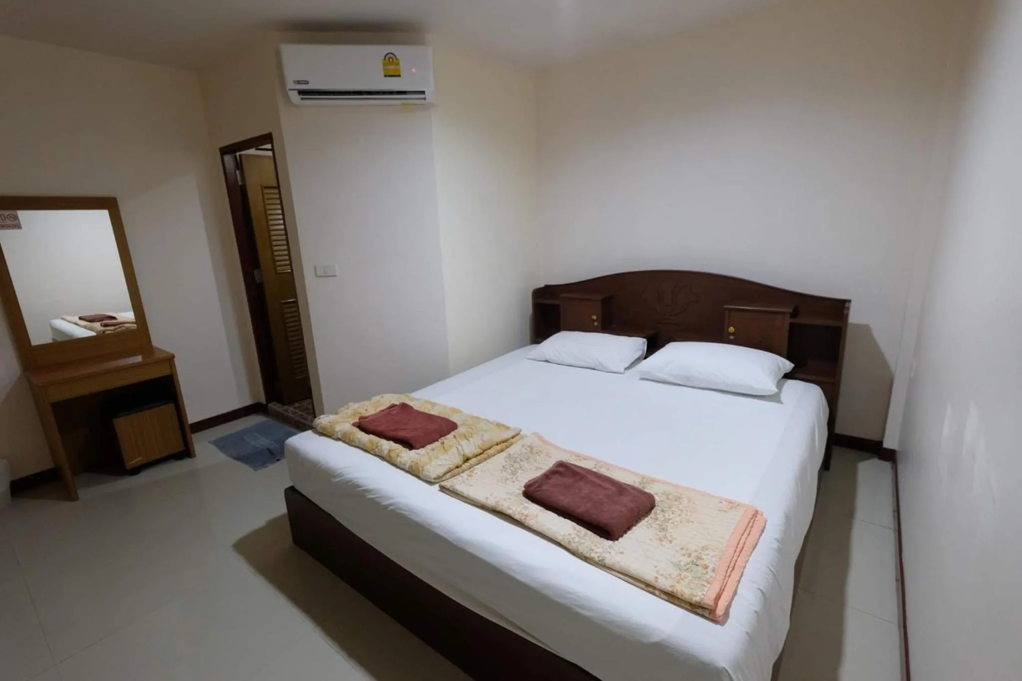 Bed in Phi Phi Blue Lagoon