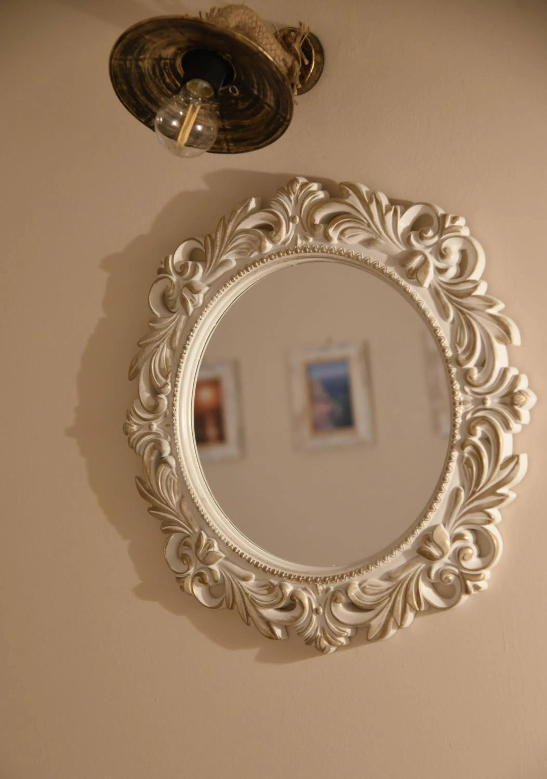 Decorative detail in Shining Star Petra