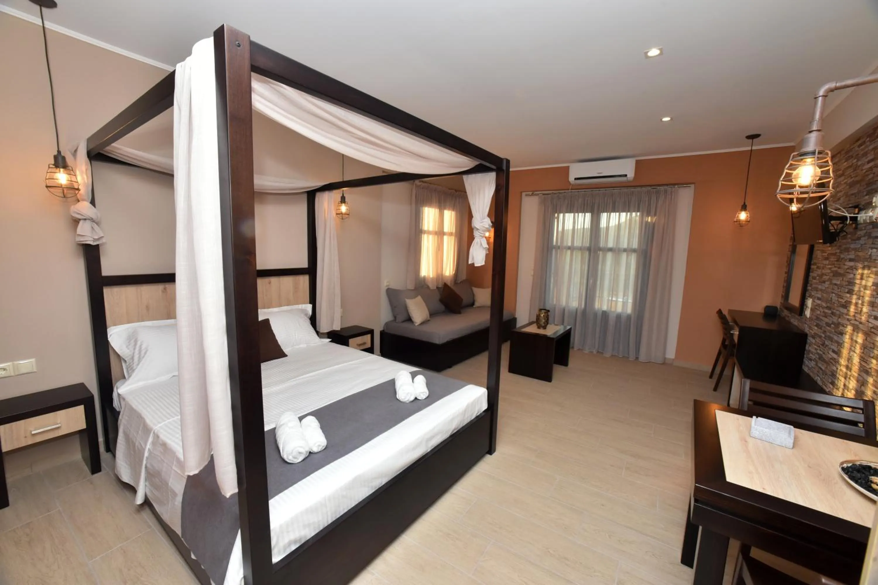 Photo of the whole room, Bed in Shining Star Petra