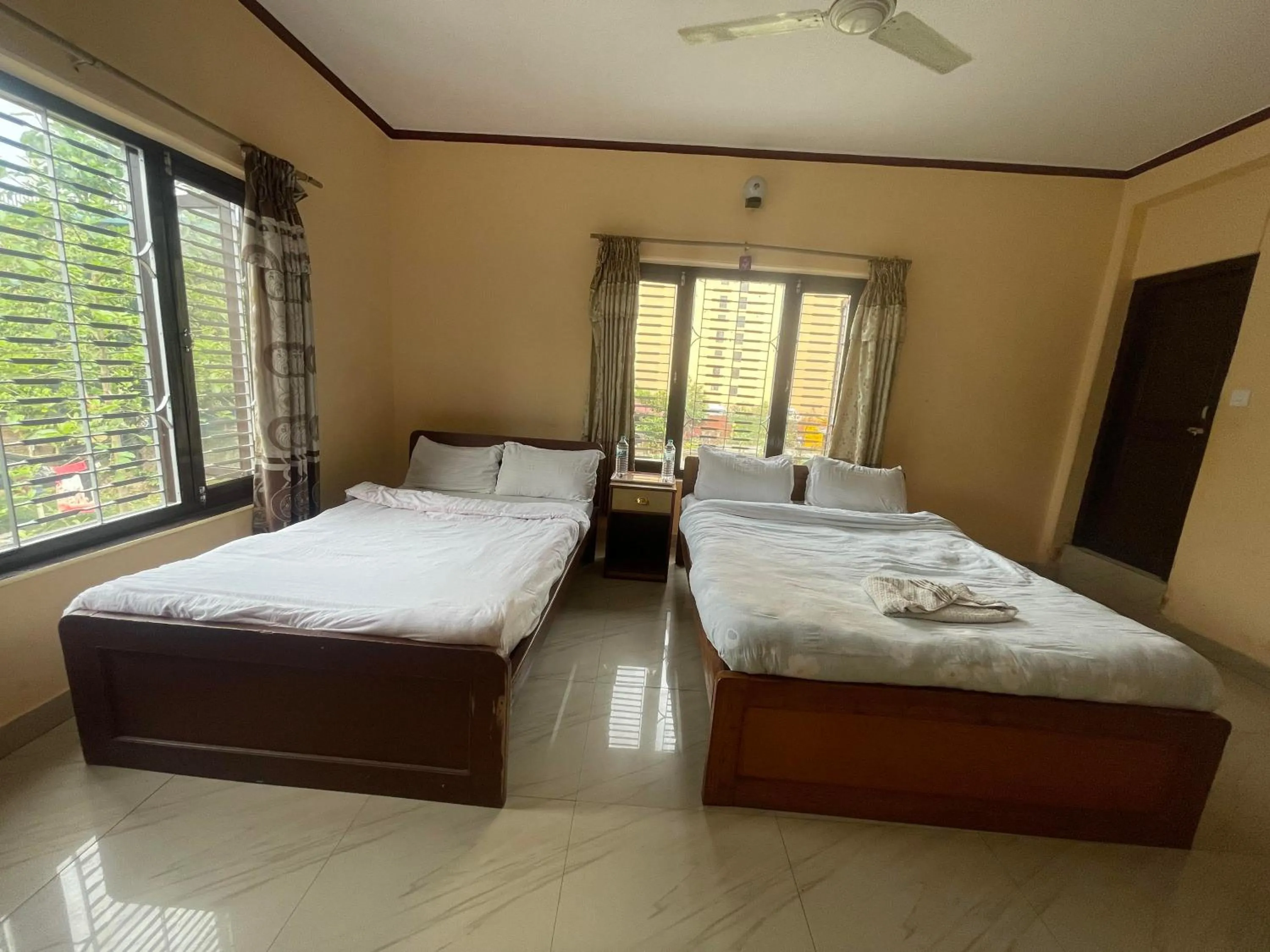 Bed in Hotel Peace Ganga Inn