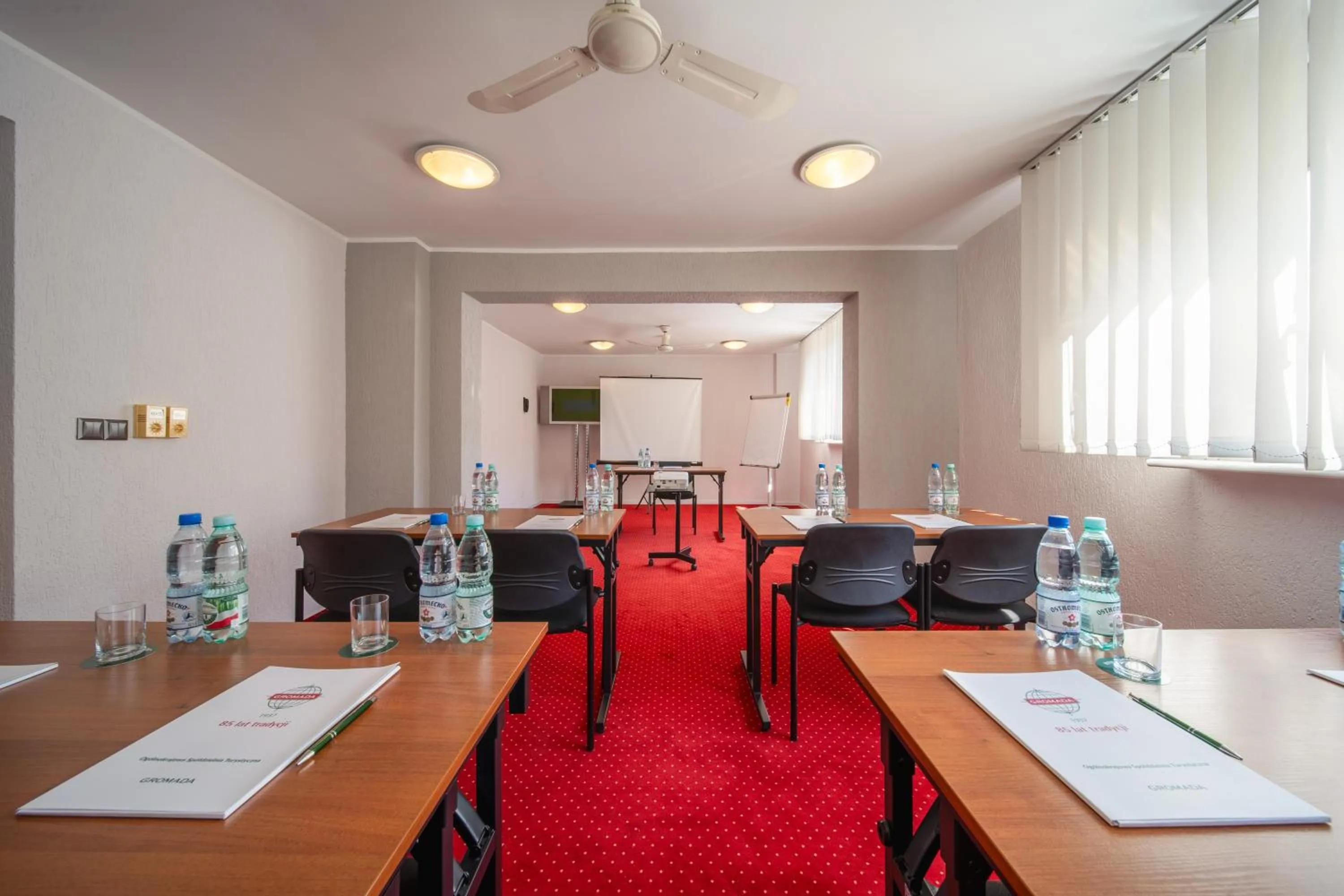 TV and multimedia in Hotel Gromada Poznań