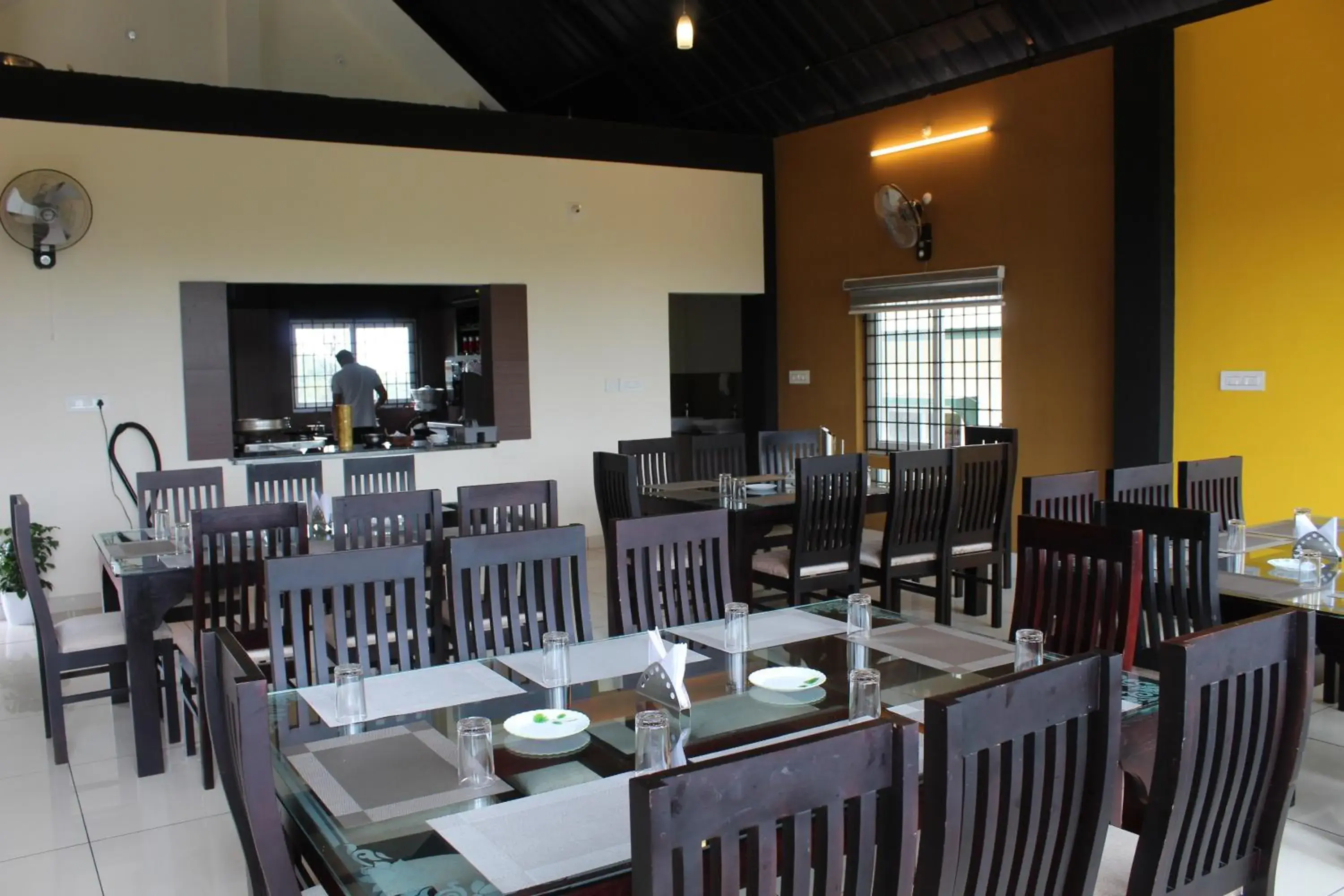 Restaurant/places to eat in Pine Clough Resort Vagamon Restaurant/places to eat in Pine Clough Resort Vagamon