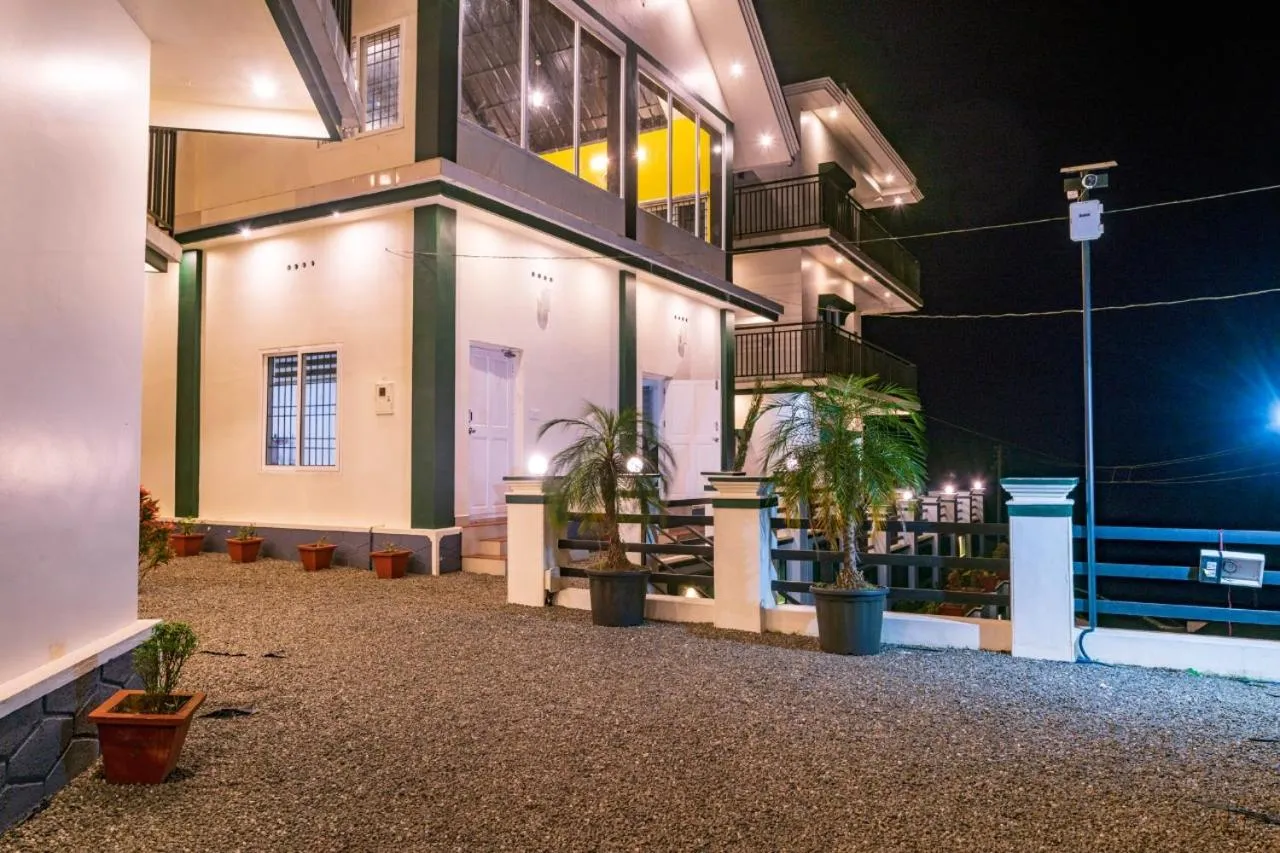 Night in Pine Clough Resort Vagamon