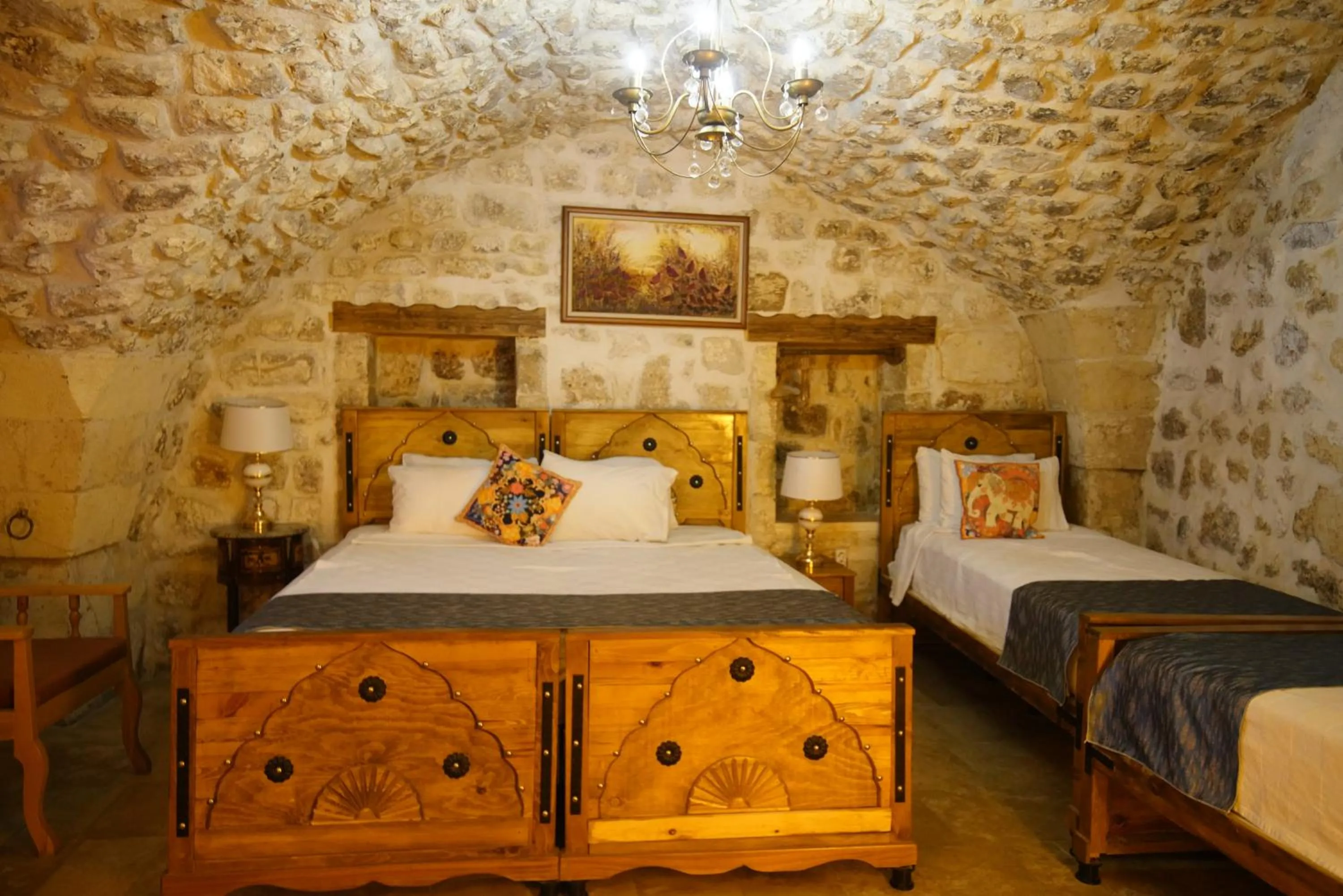 Bed in BABIL ANTIQUE HOTEL