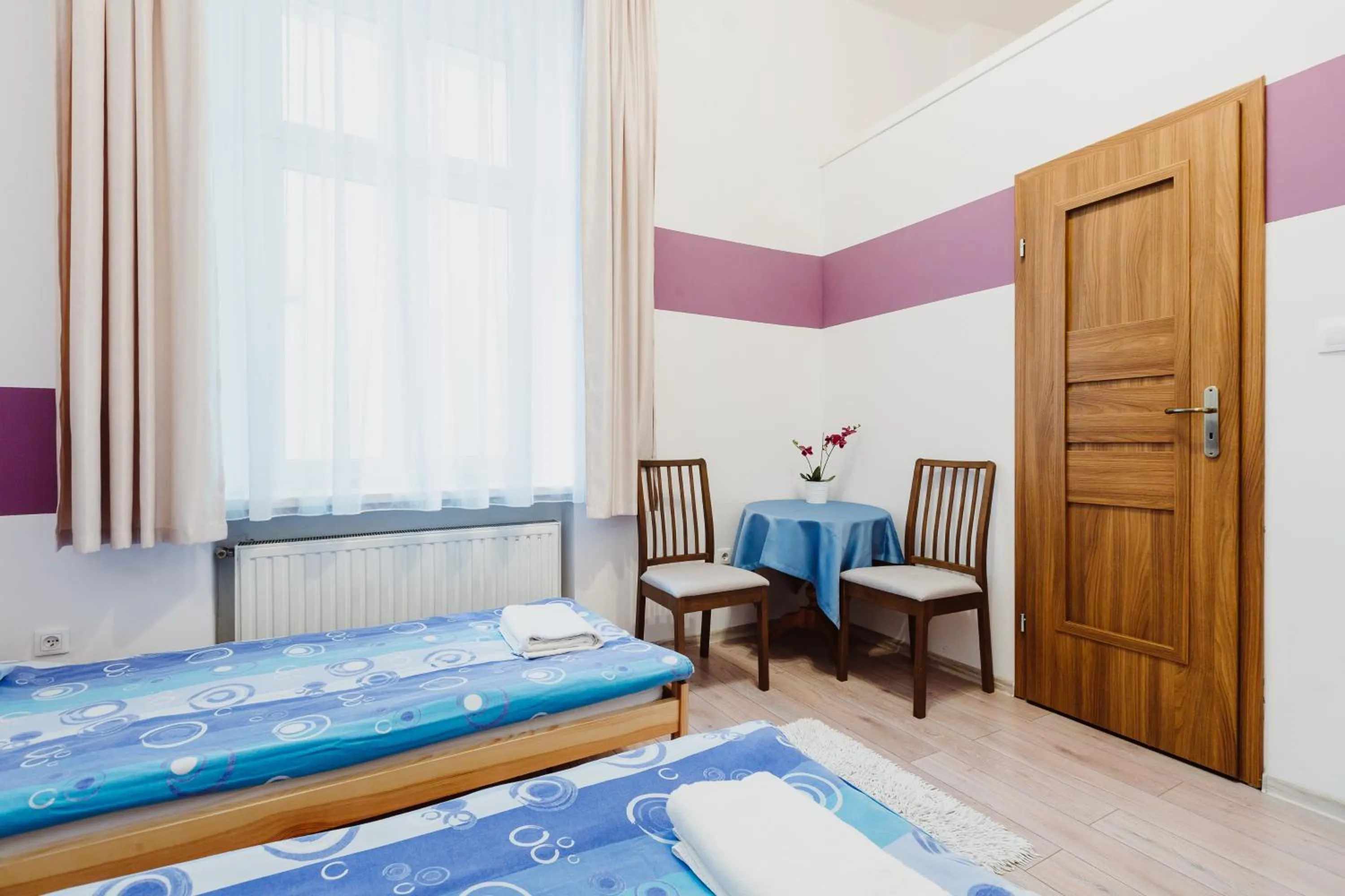 Twin Room in Hostel Tara