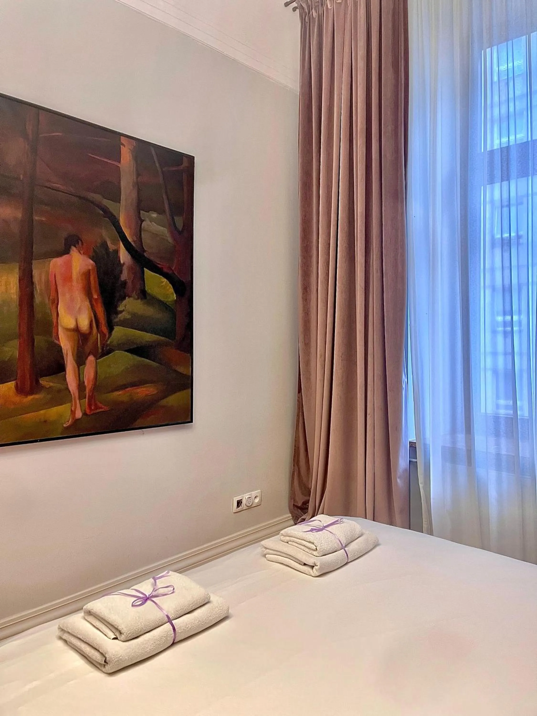 Bedroom, Bed in Chopin Boutique