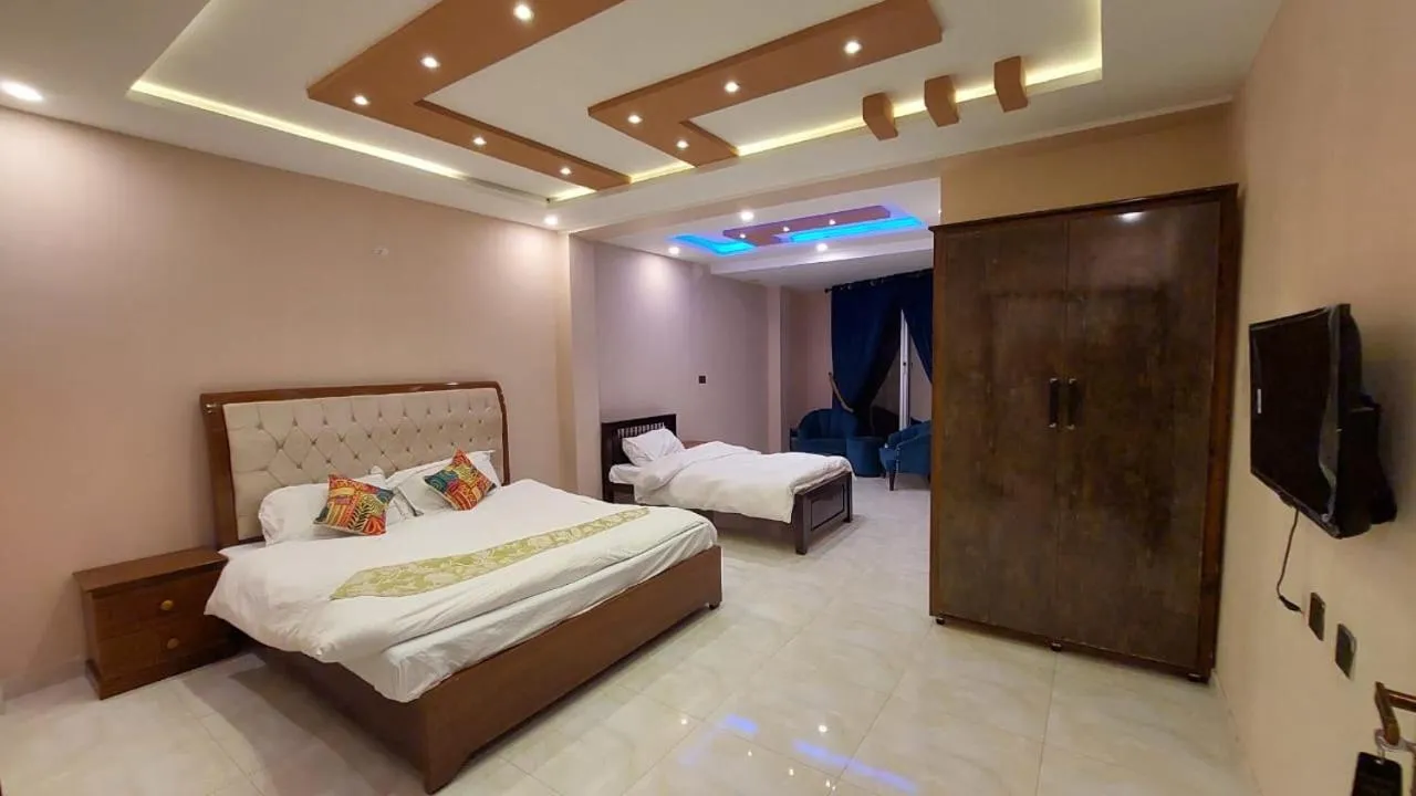 Bed in City Seasons Hotel Murree