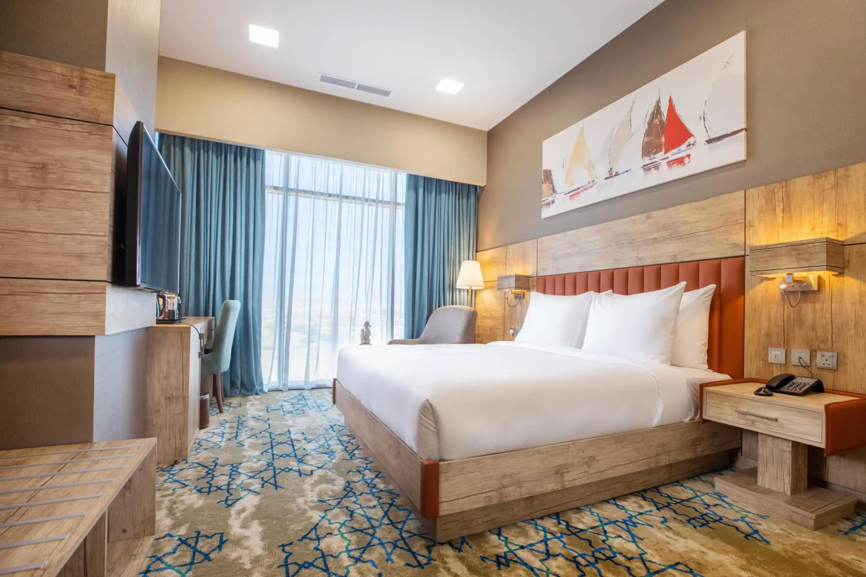 King Room with Mountain View - single occupancy in Waves Hotel King Room with Mountain View - single occupancy in Waves Hotel