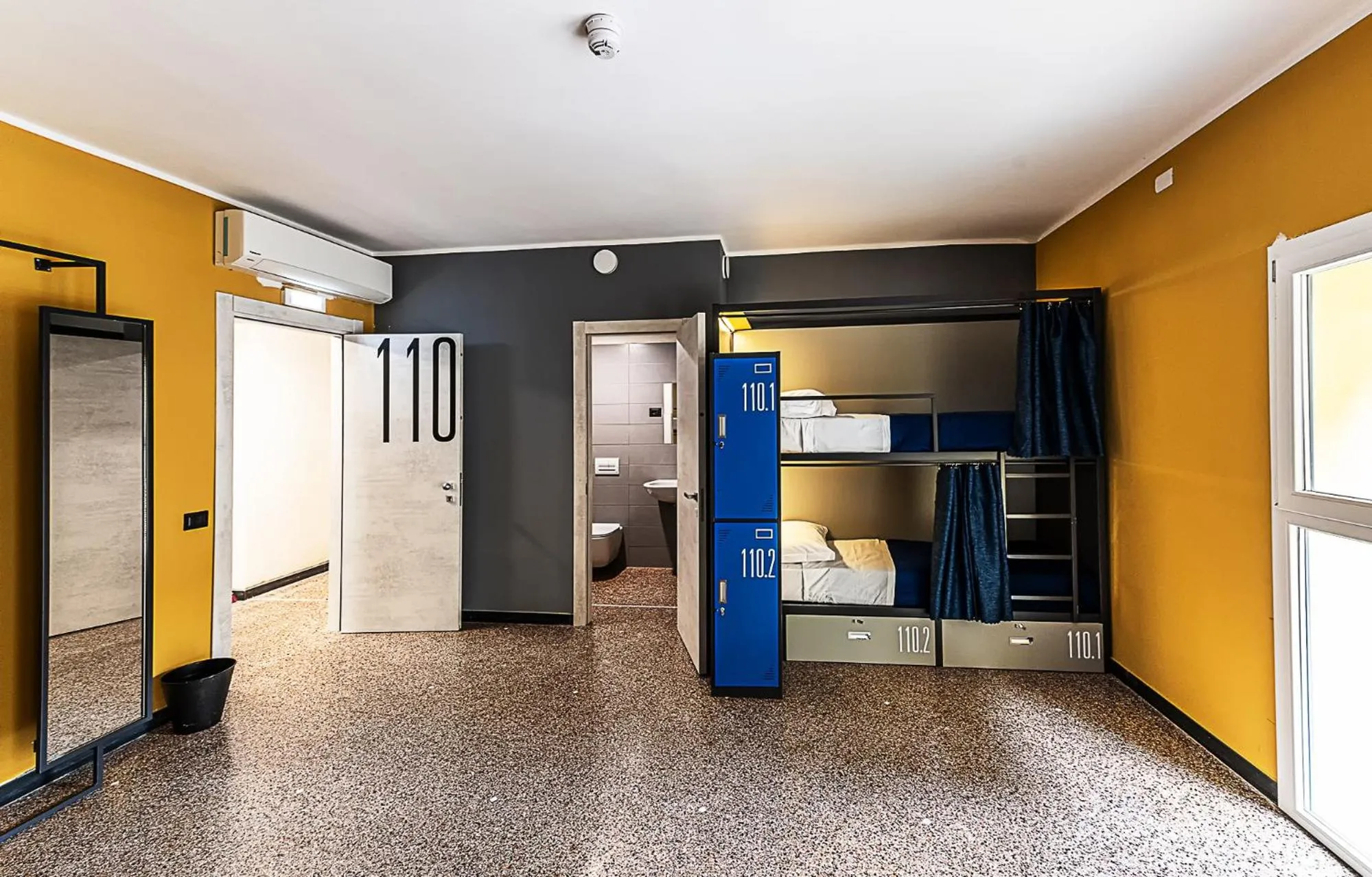 Marathon Hostel
