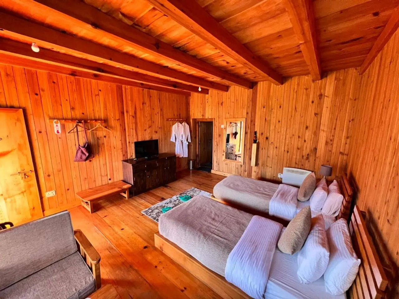 Photo of the whole room in Rema Resort