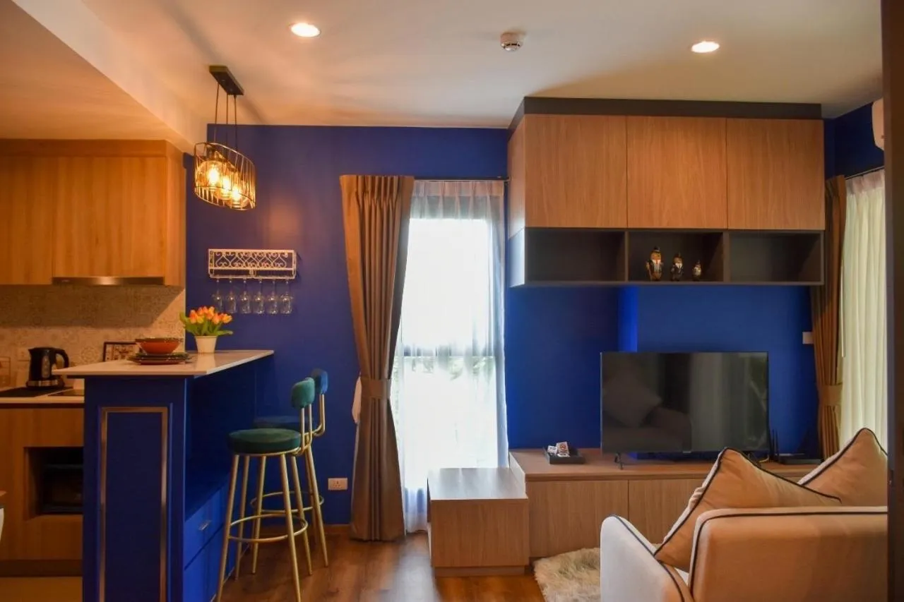 LA Beachfront Relaxation HuaHin by RT258