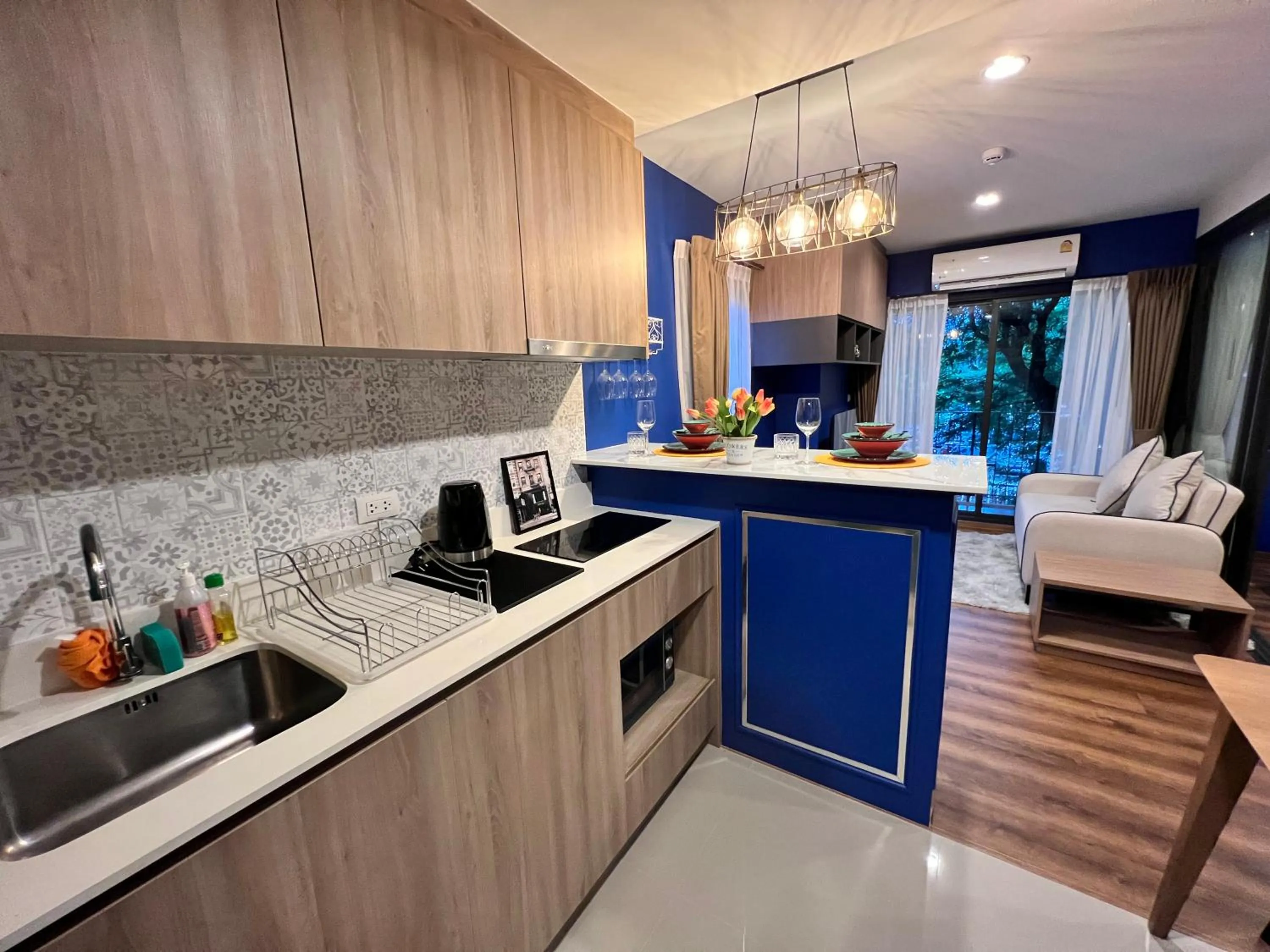 Kitchen or kitchenette in LA Beachfront Relaxation HuaHin by RT258