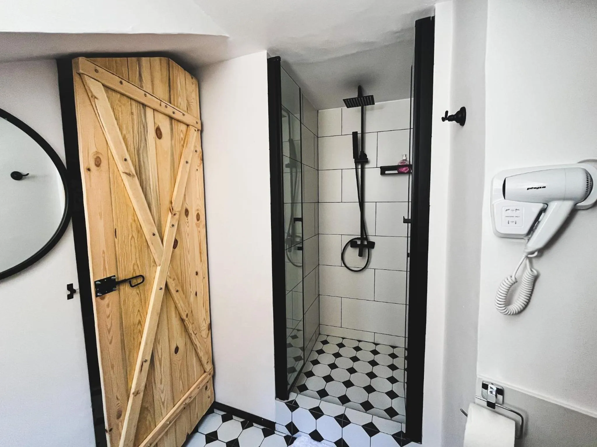 Photo of the whole room in Old Town Kanonia Hostel & Apartments