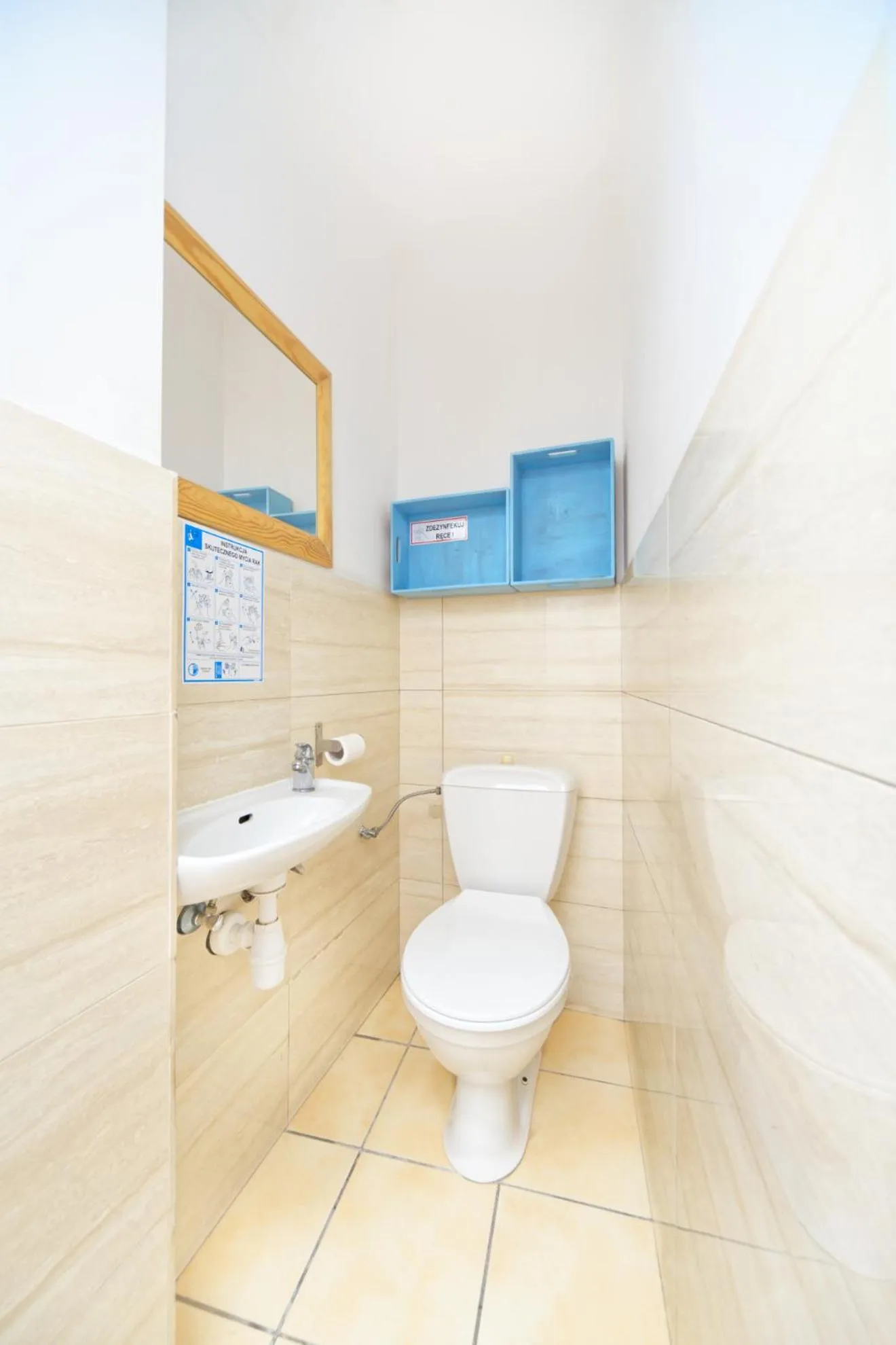 Toilet in Old Town Kanonia Hostel & Apartments