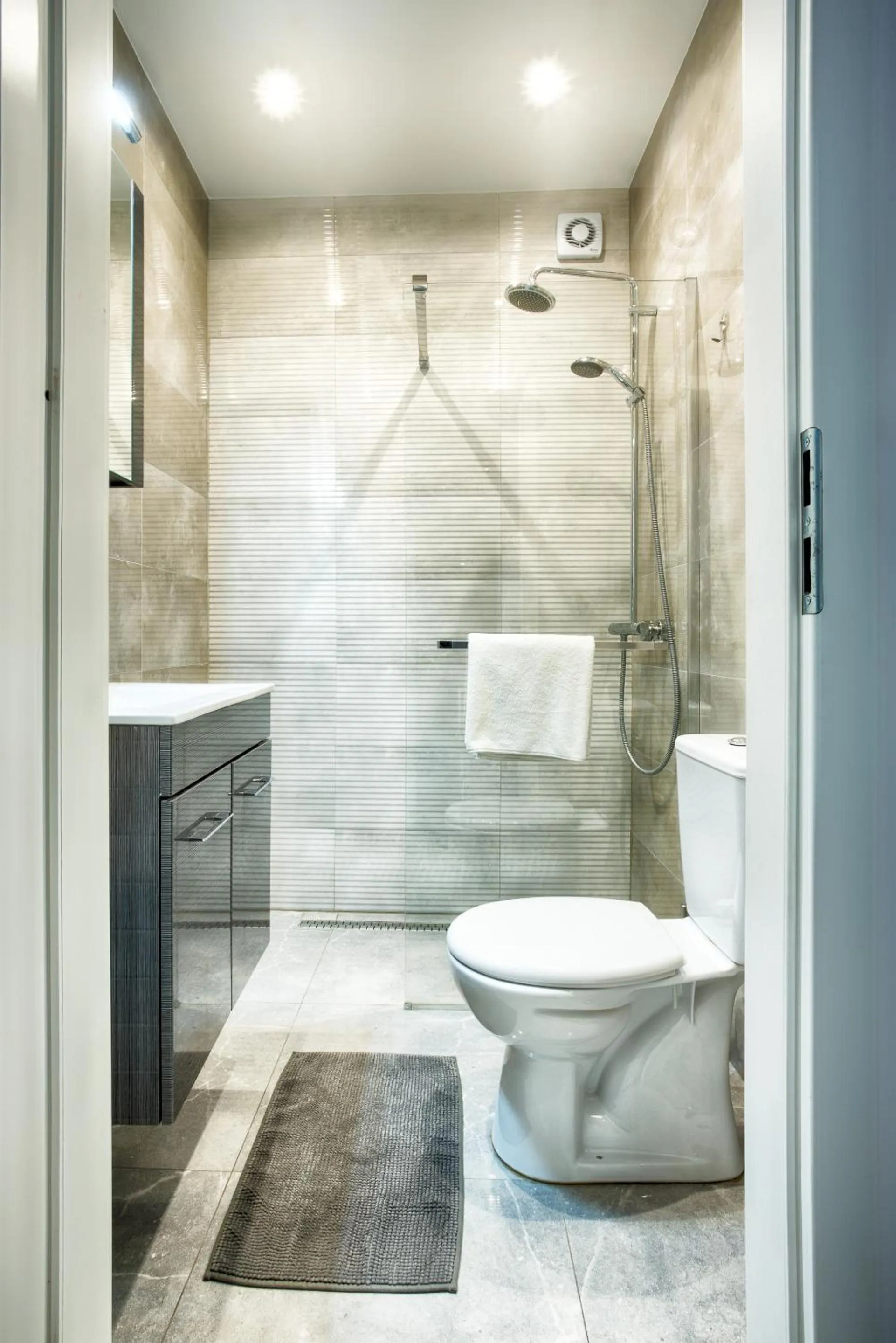 Bathroom in Old Town Kanonia Hostel & Apartments