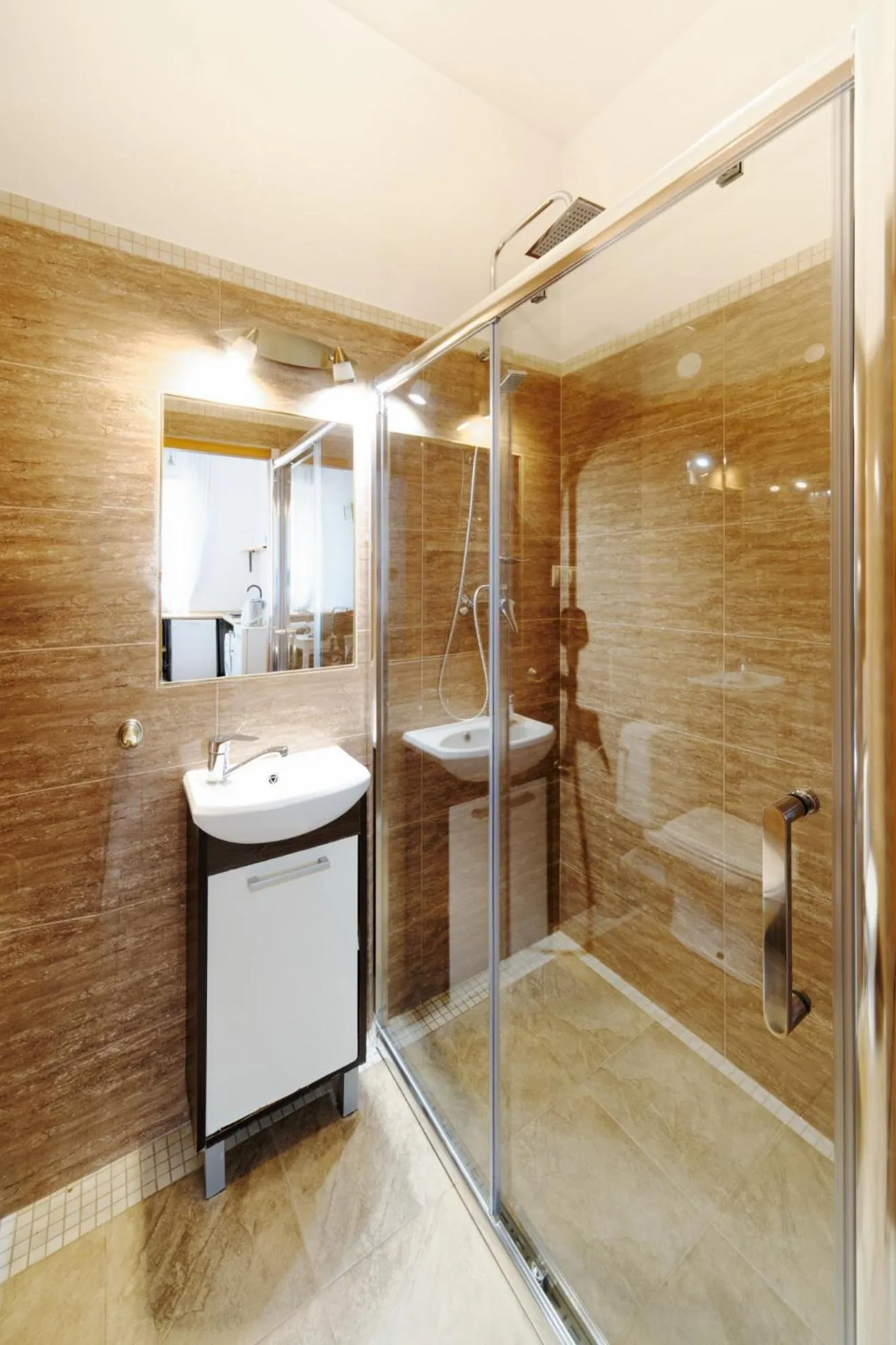 Bathroom in Old Town Kanonia Hostel & Apartments