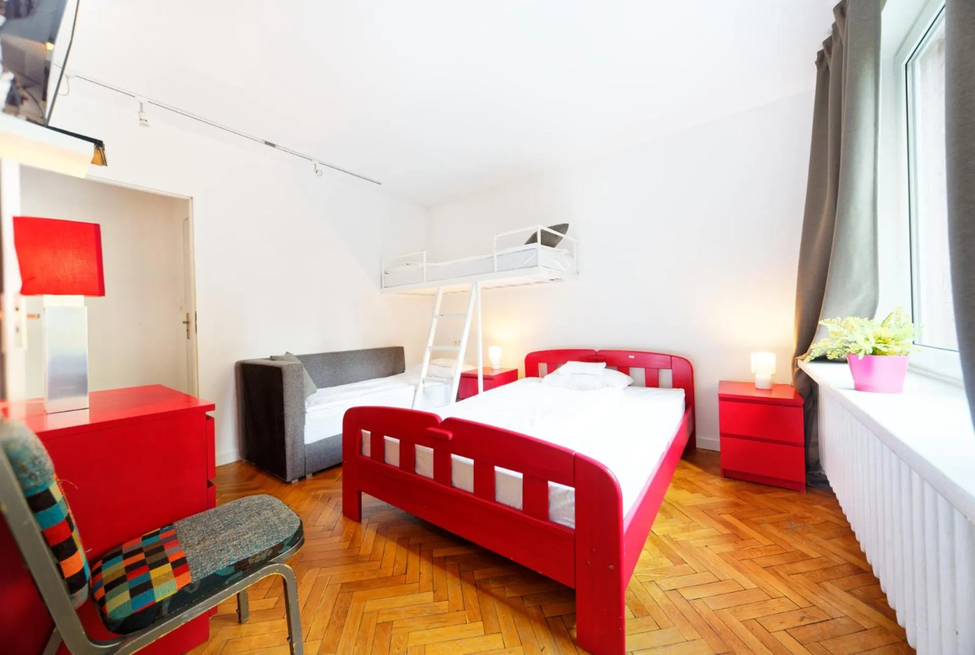 Property building, Bed in Old Town Kanonia Hostel & Apartments