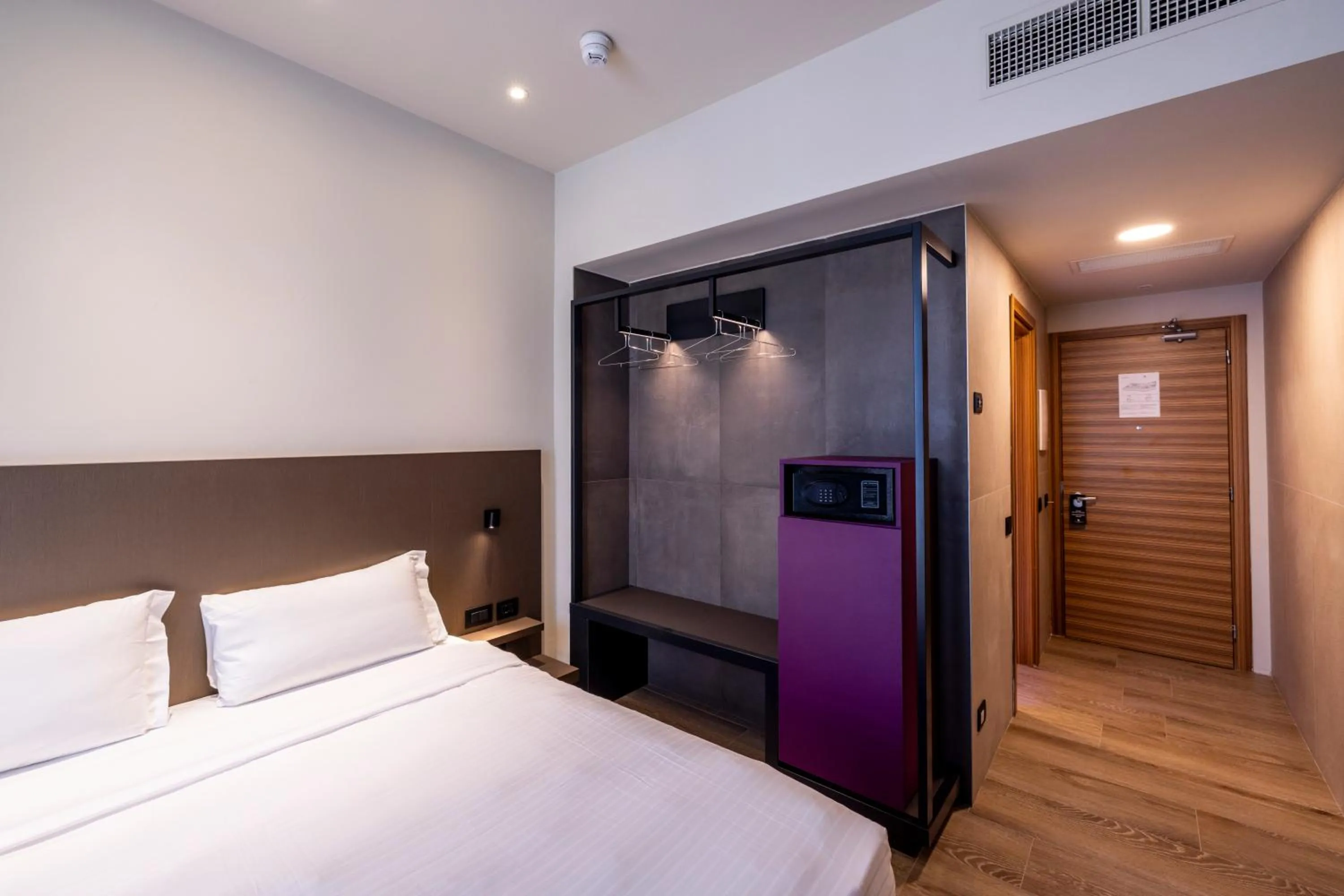 Bedroom, Bed in Hotel degli Arcimboldi