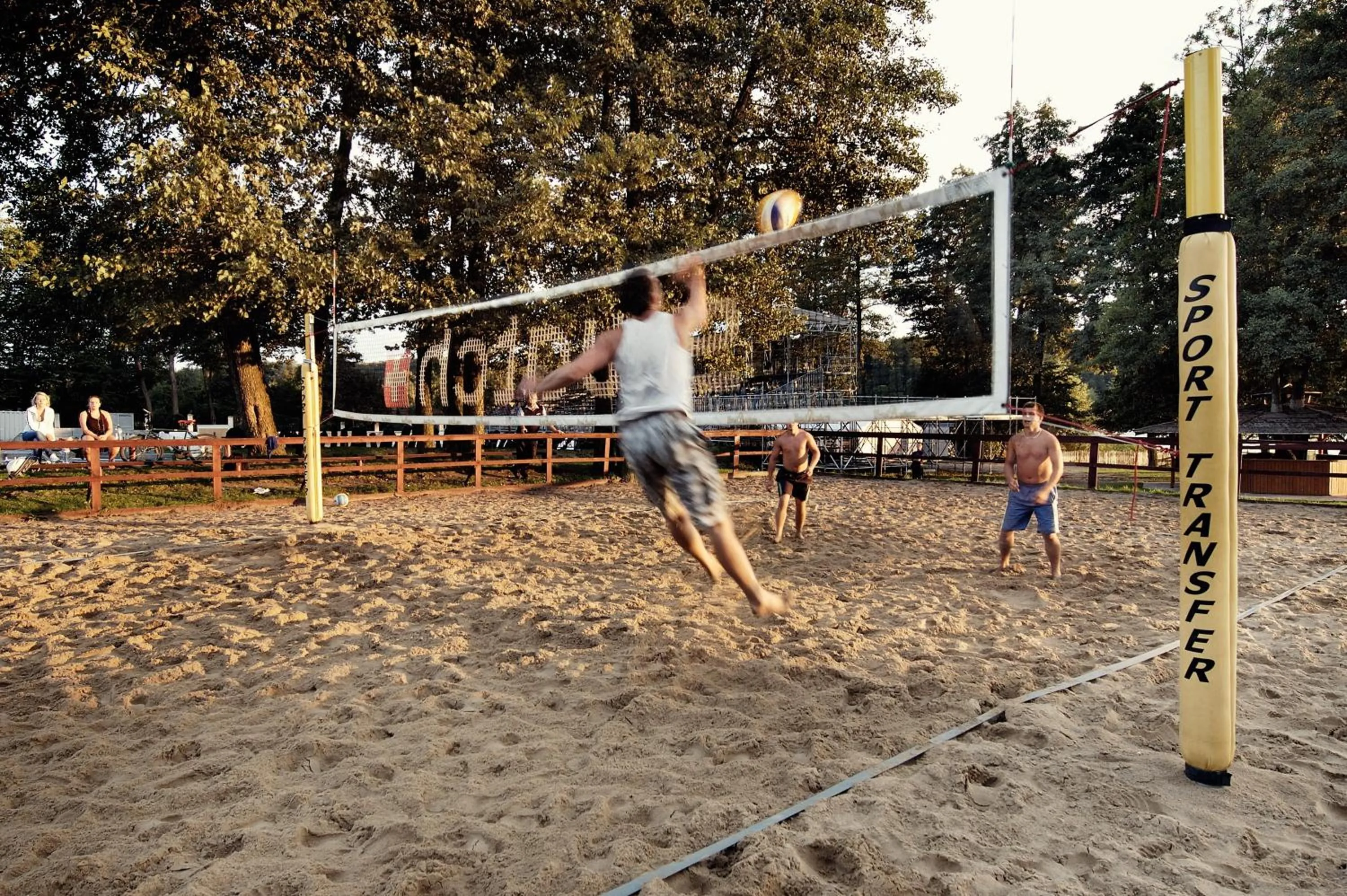 People in Hotel Anders