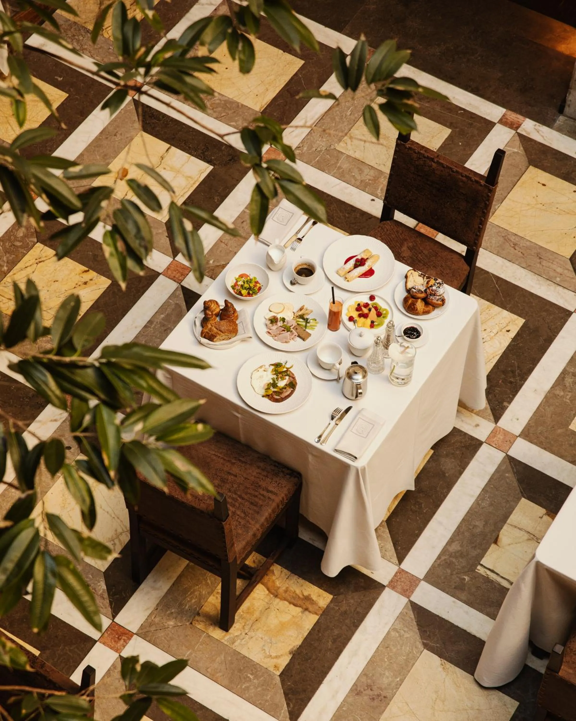 Breakfast in Hotel Copernicus