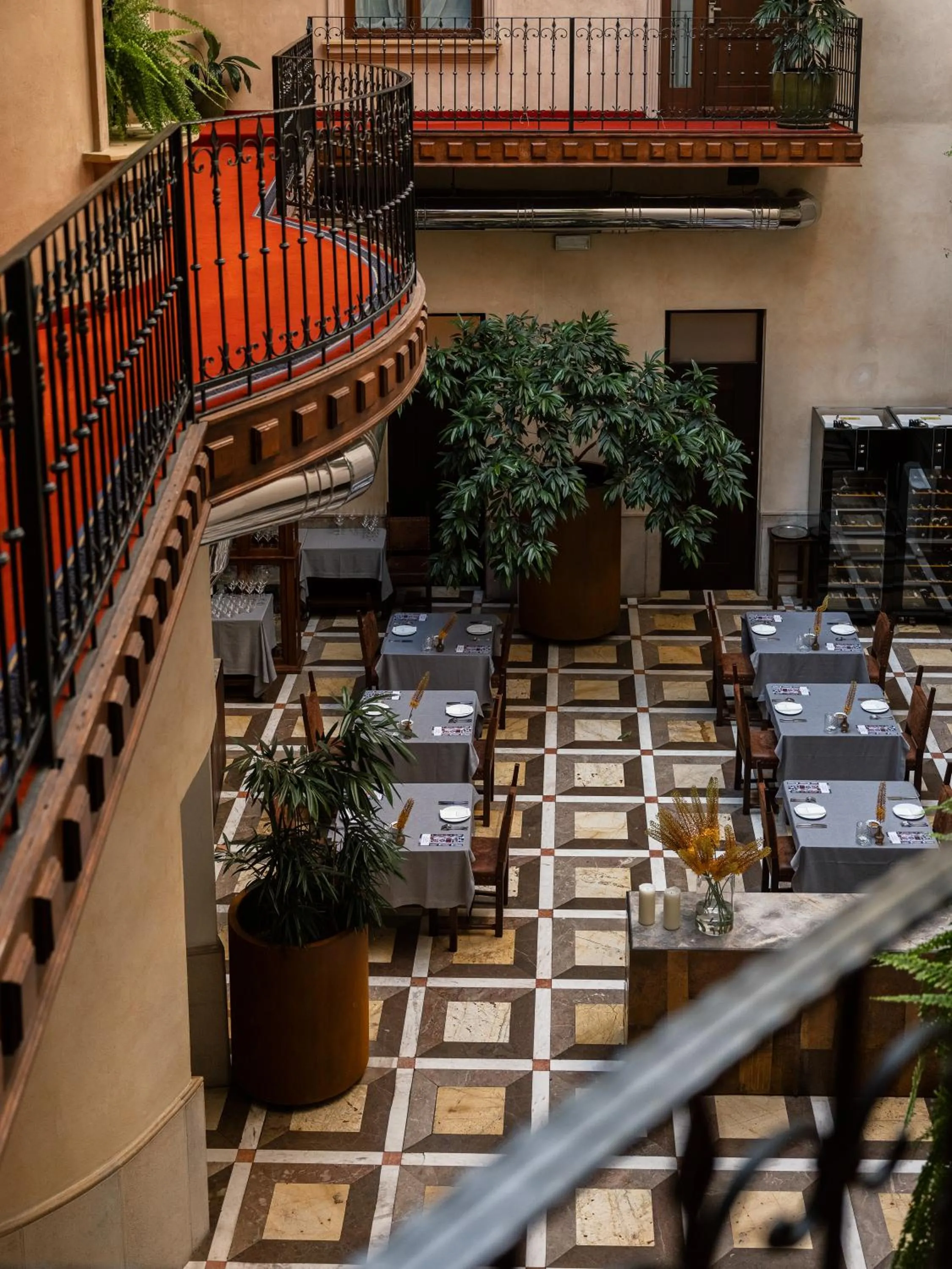 Restaurant/places to eat in Hotel Copernicus