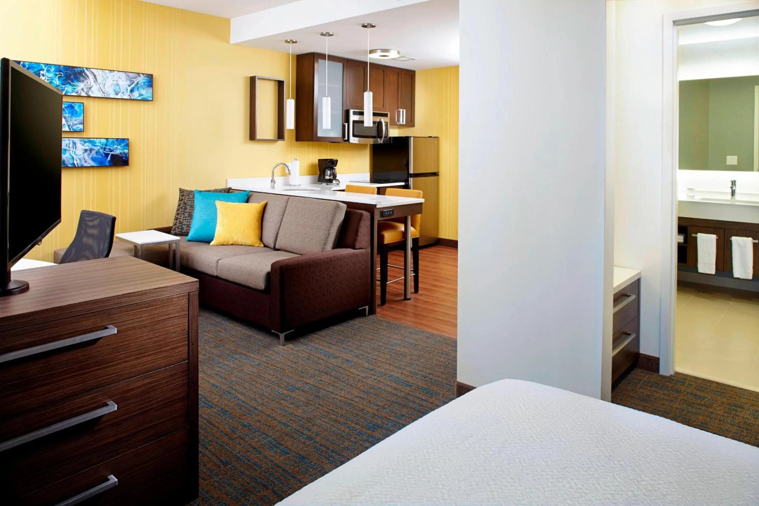 Photo of the whole room, Bed in Residence Inn by Marriott Secaucus Meadowlands