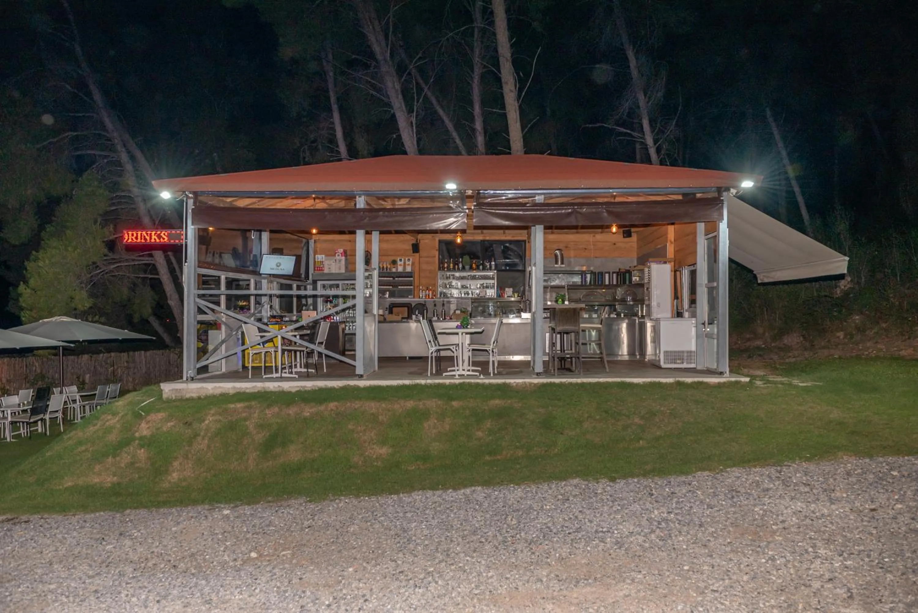 Night in Medusa Rooms