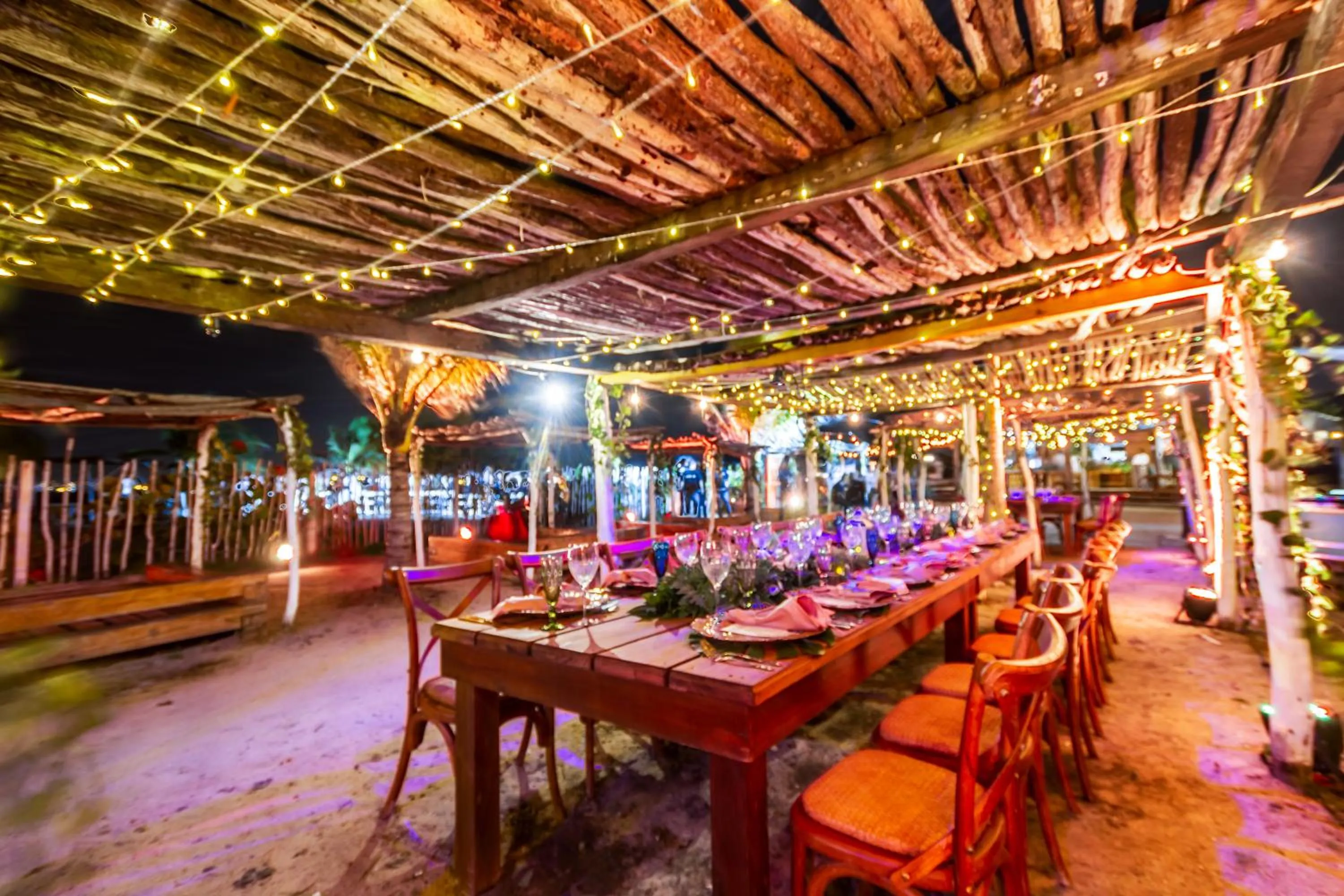 Restaurant/places to eat in Fenix Beach Cartagena