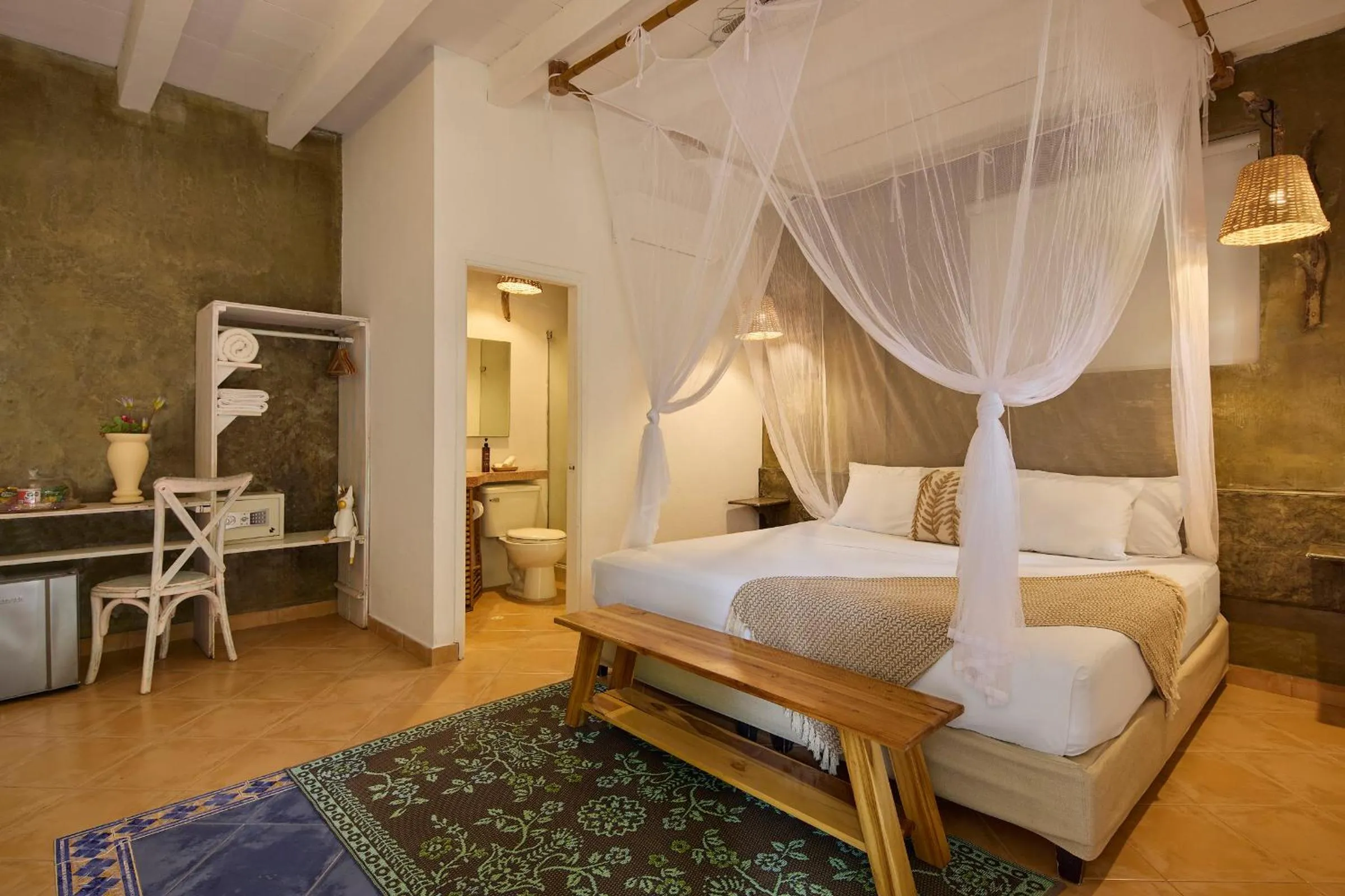 Bedroom, Bed in Fenix Beach Cartagena