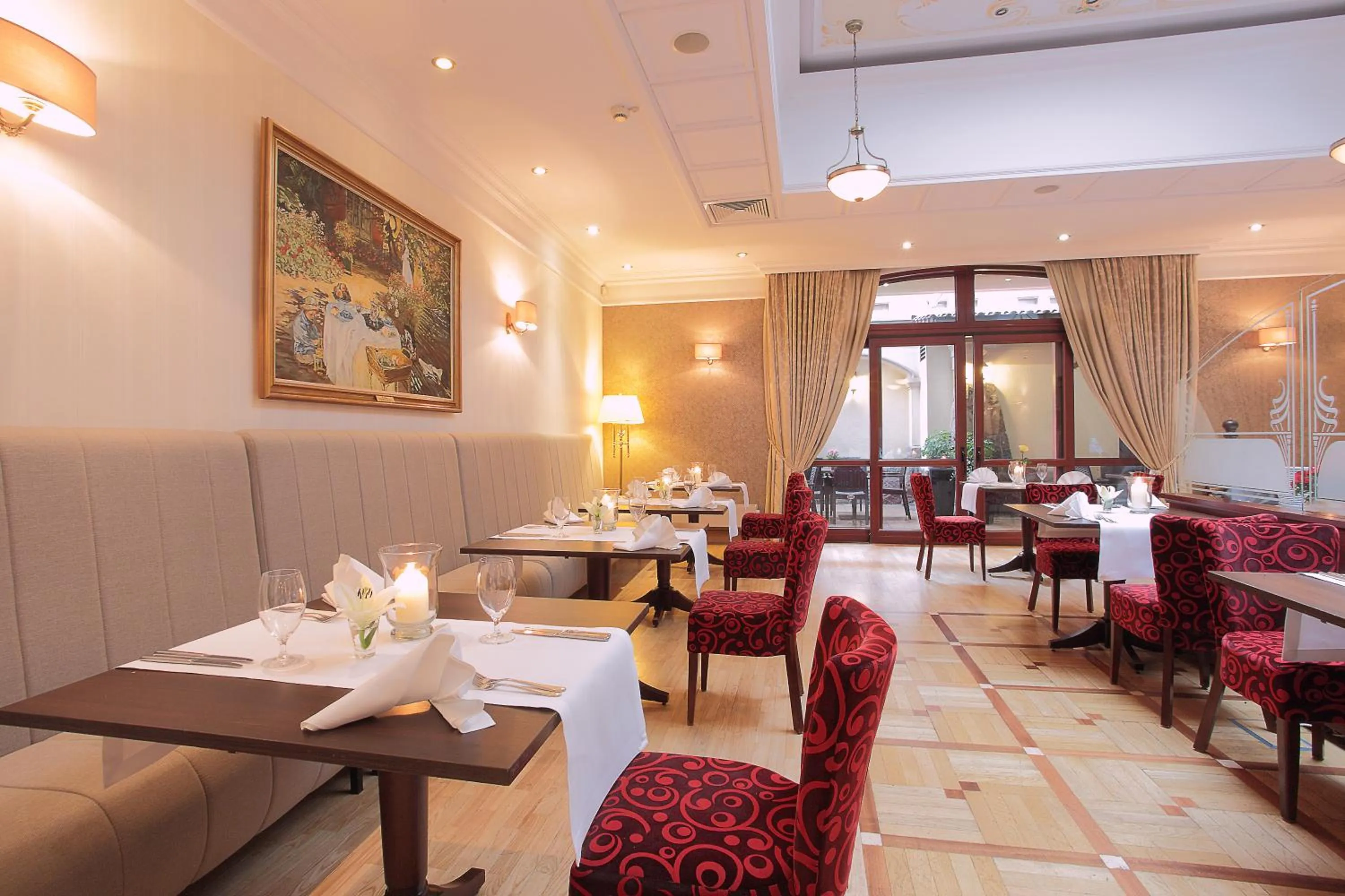 Restaurant/places to eat in Hotel Branicki