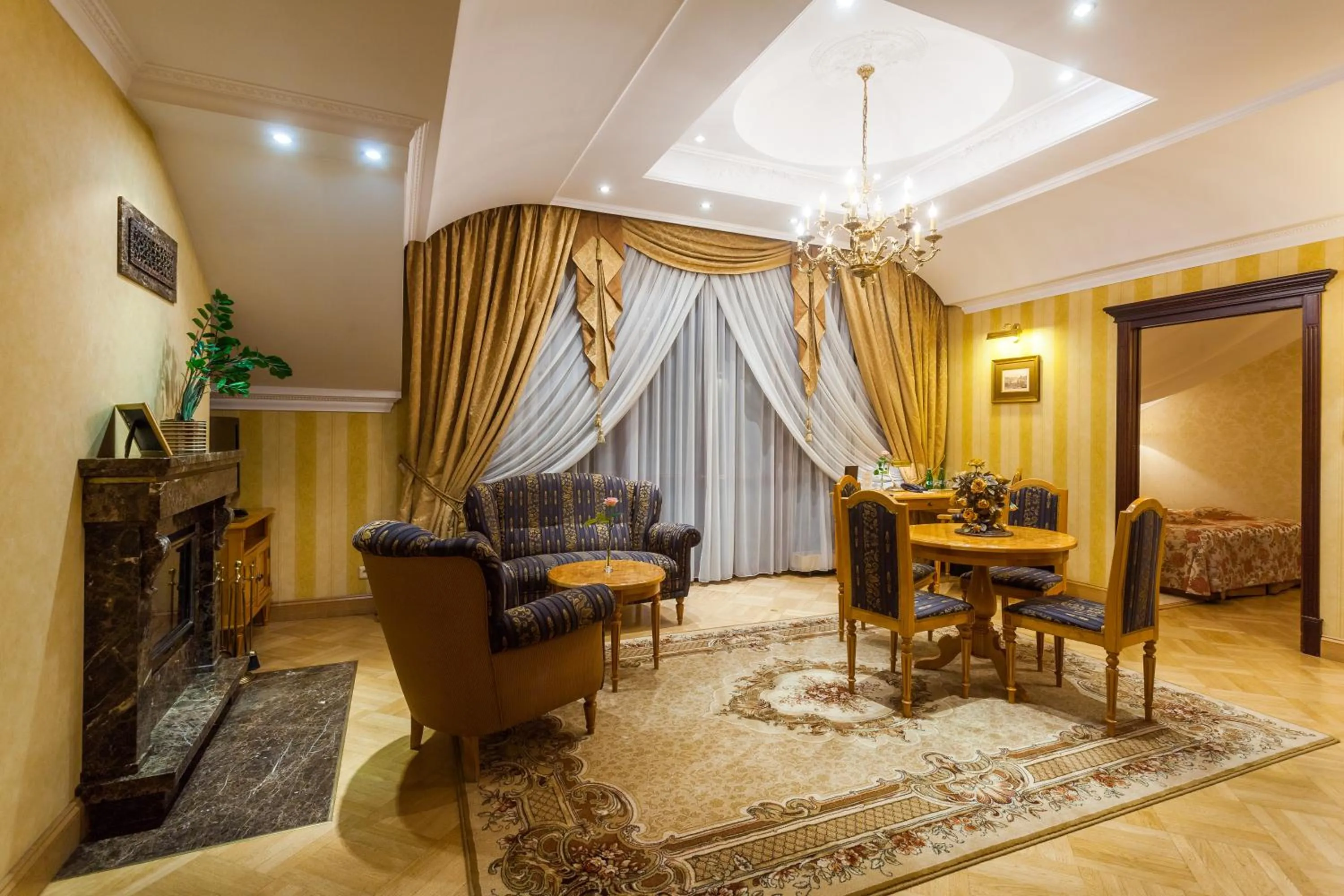 TV and multimedia in Hotel Branicki