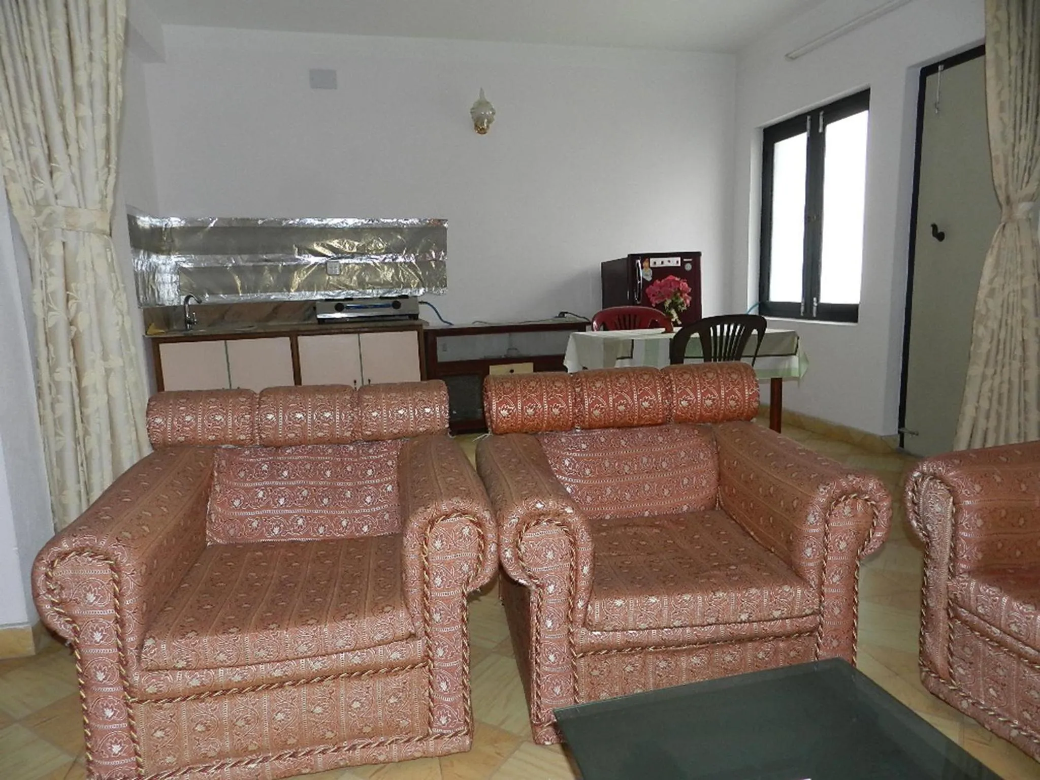 Dining area in Le Rhododendron Chambres D'hotes