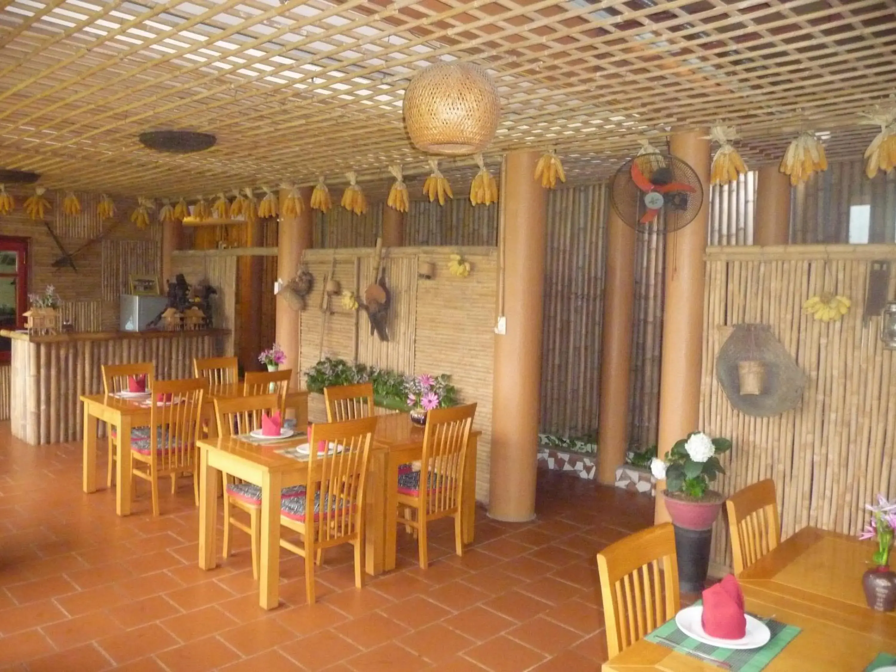 Restaurant/places to eat in Mai Chau Valley View Hotel Restaurant/places to eat in Mai Chau Valley View Hotel