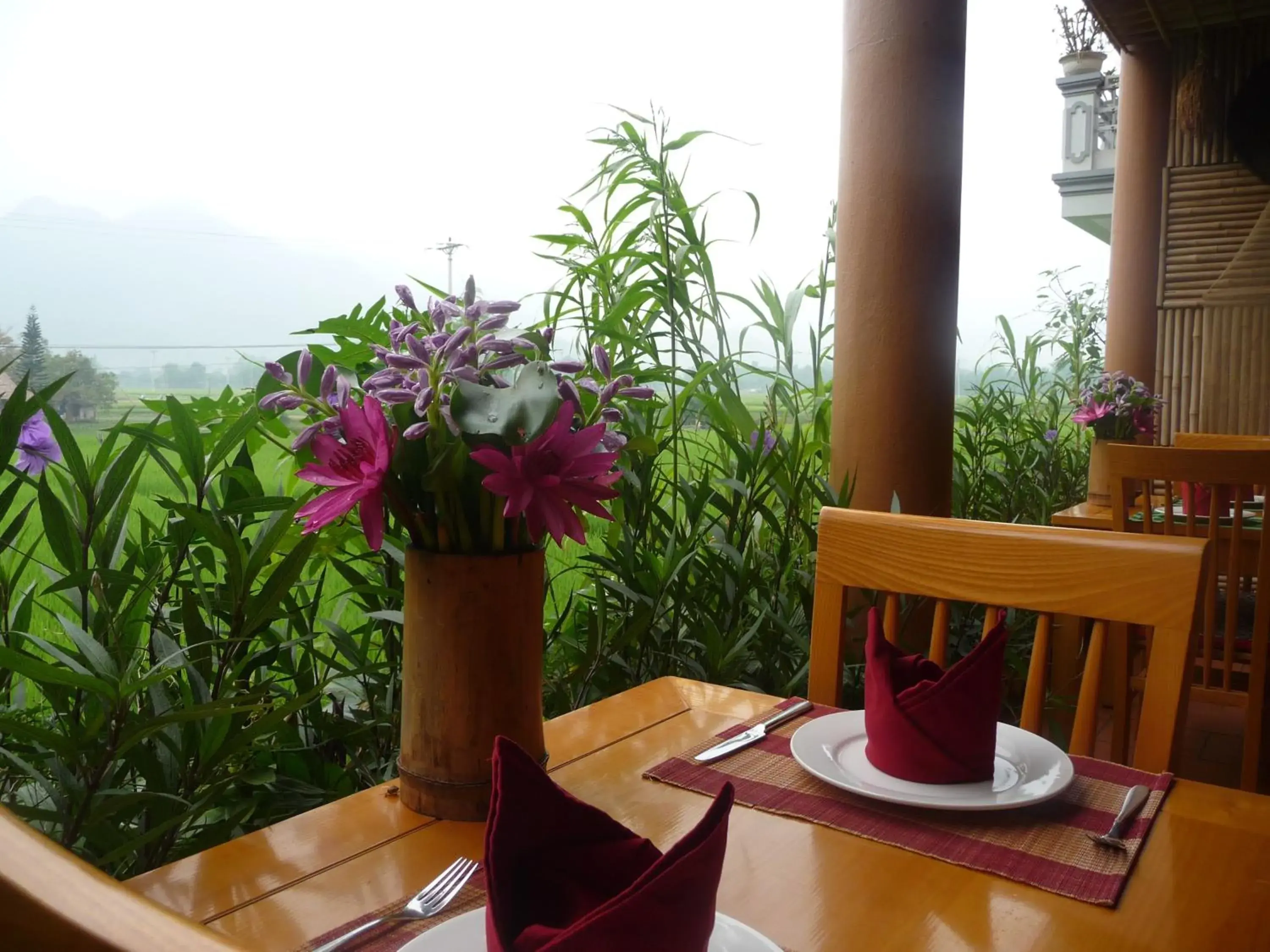 Restaurant/places to eat in Mai Chau Valley View Hotel Restaurant/places to eat in Mai Chau Valley View Hotel