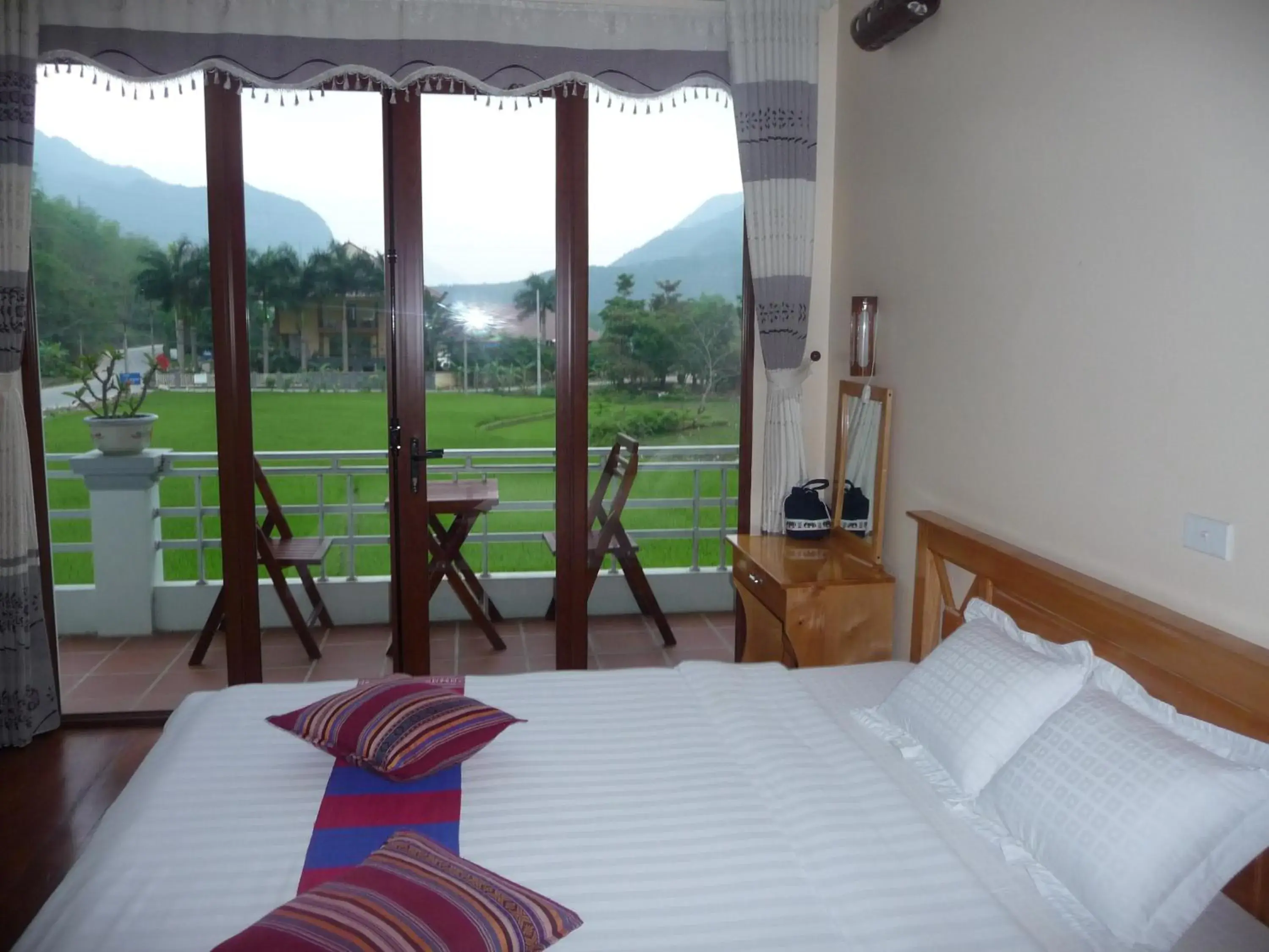 Bedroom, Bed in Mai Chau Valley View Hotel Bedroom, Bed in Mai Chau Valley View Hotel