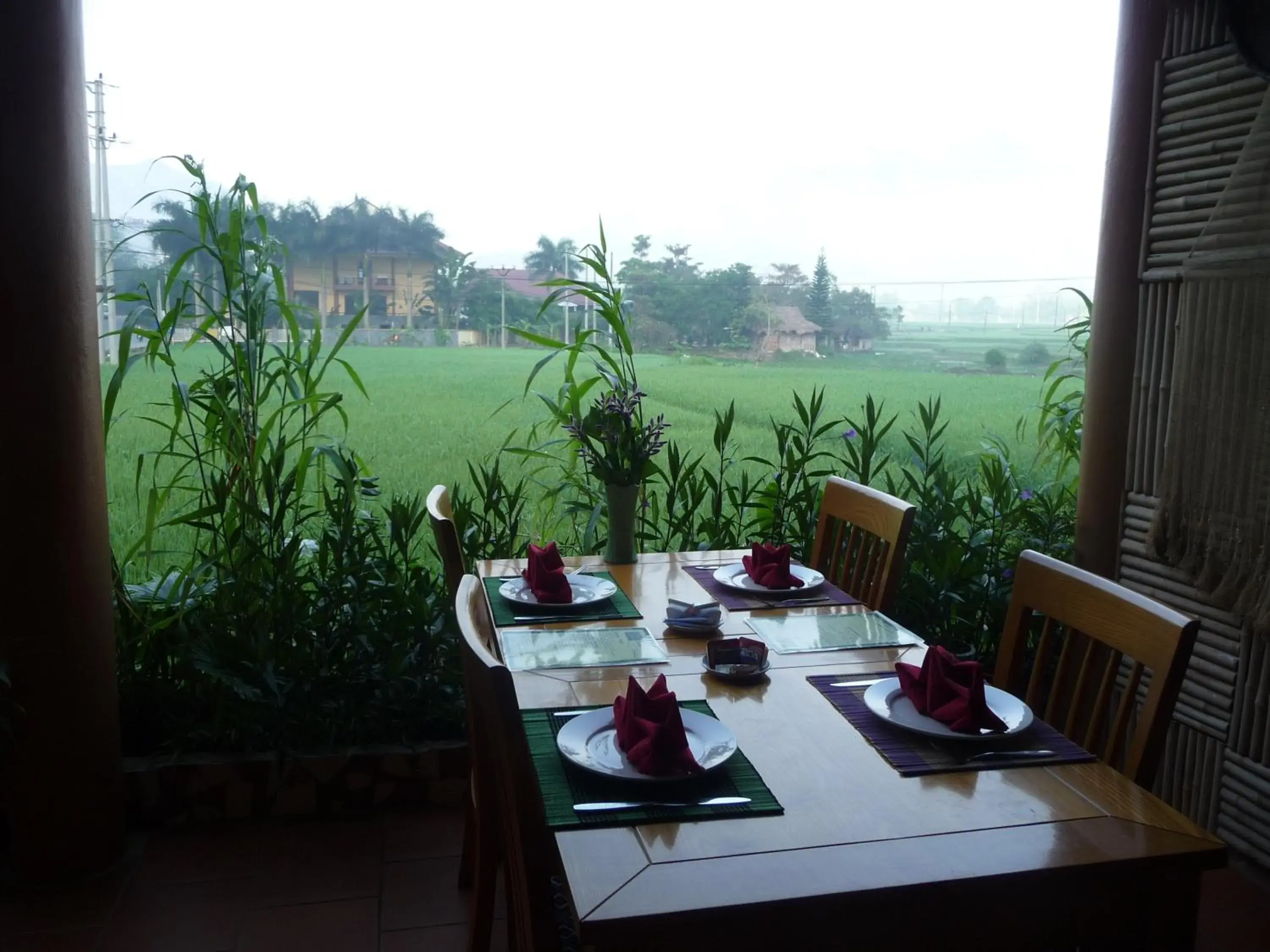Restaurant/places to eat in Mai Chau Valley View Hotel Restaurant/places to eat in Mai Chau Valley View Hotel