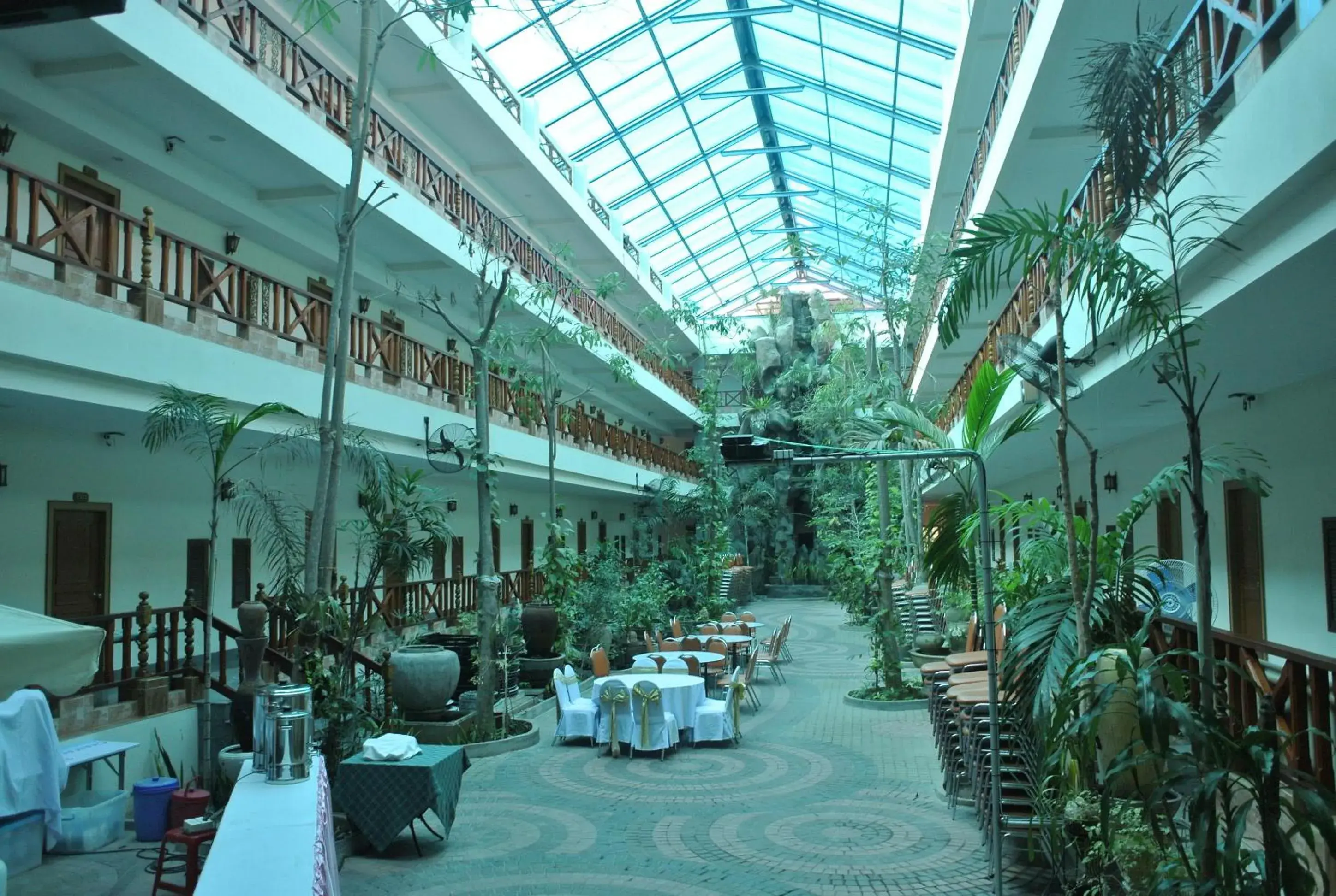 Facade/entrance in Chaikana Thani Hotel Facade/entrance in Chaikana Thani Hotel