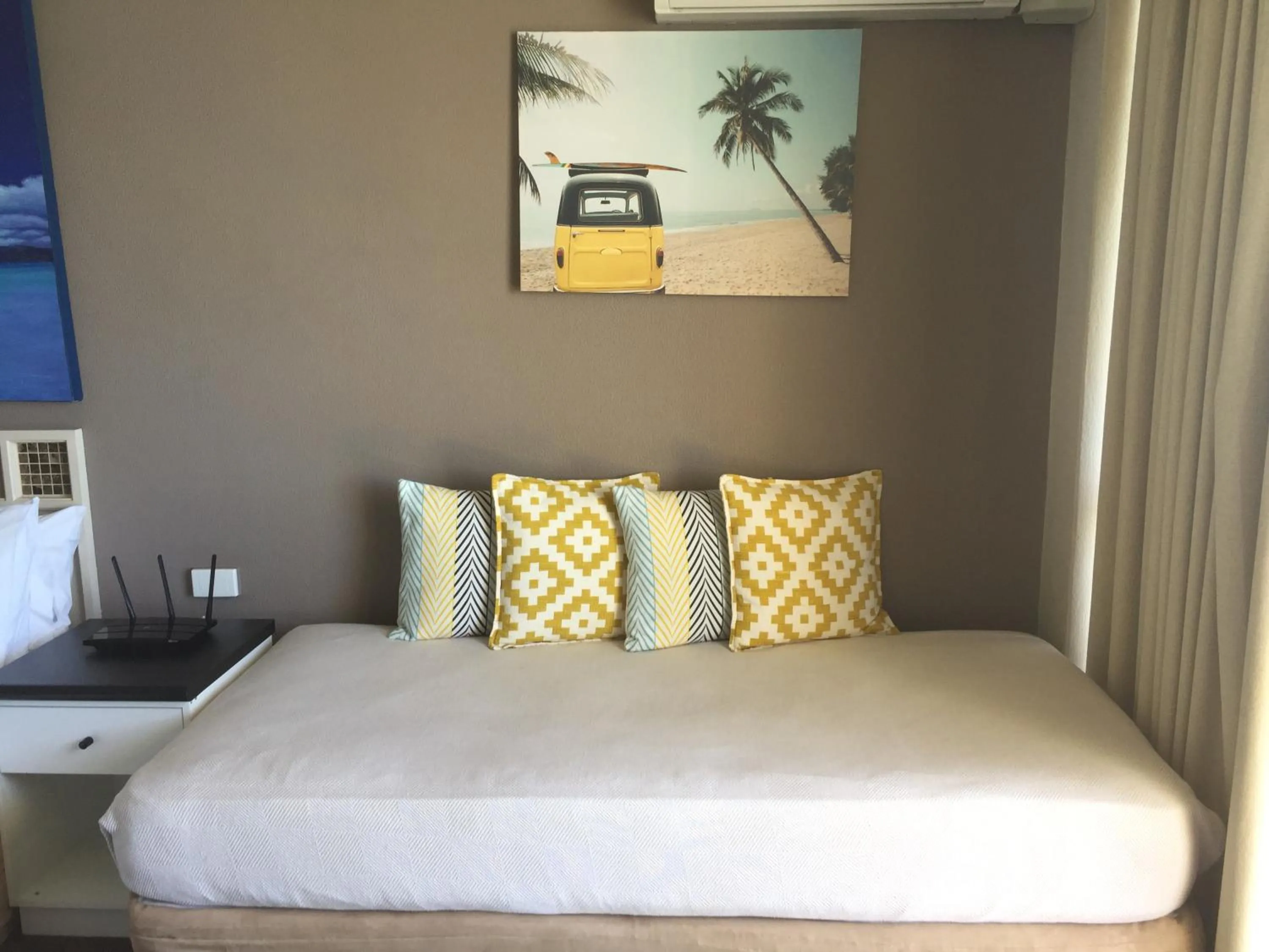 Bed in Seafront Studio The Strand