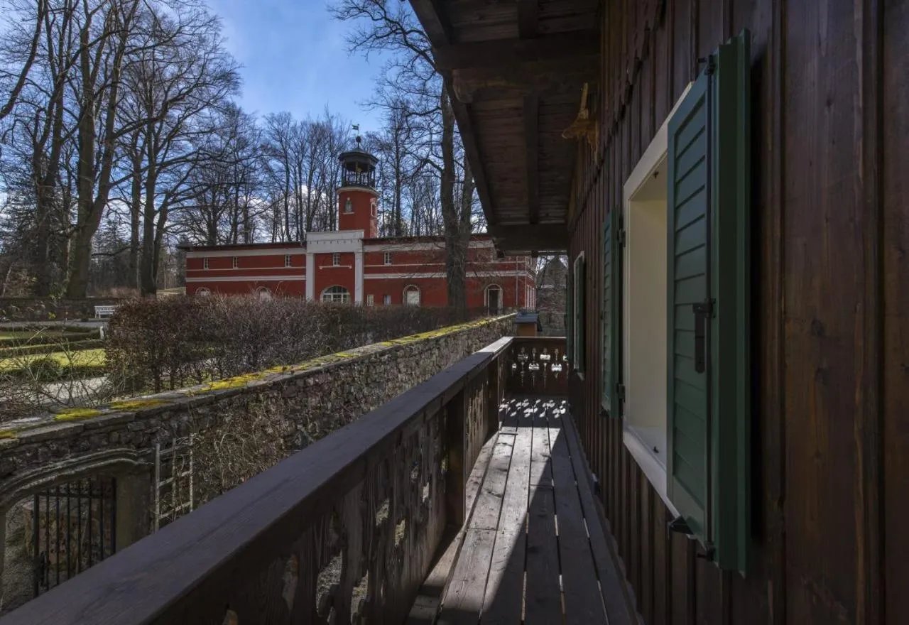 Property building in Hotel Palac Staniszow