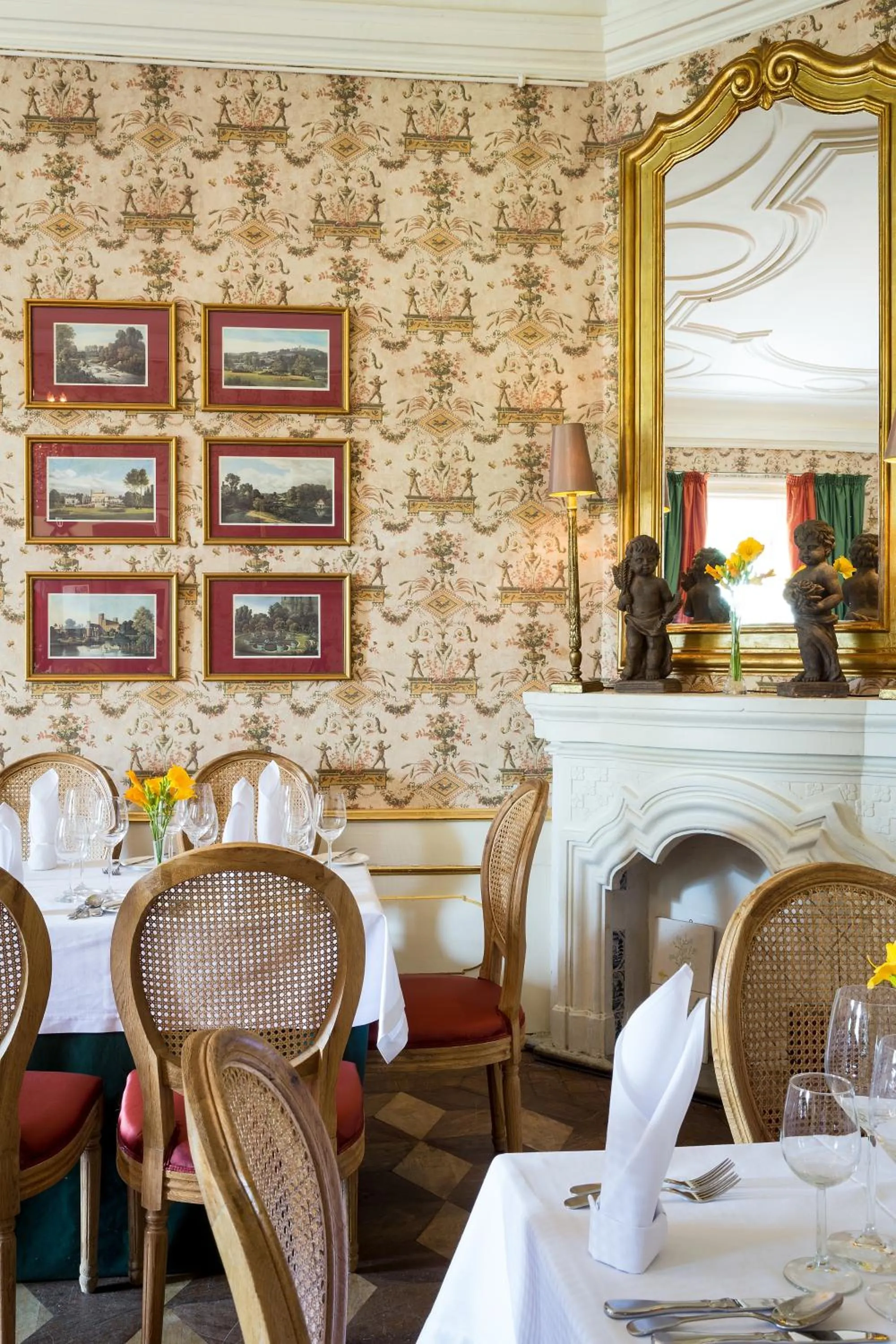 Restaurant/places to eat in Hotel Palac Staniszow