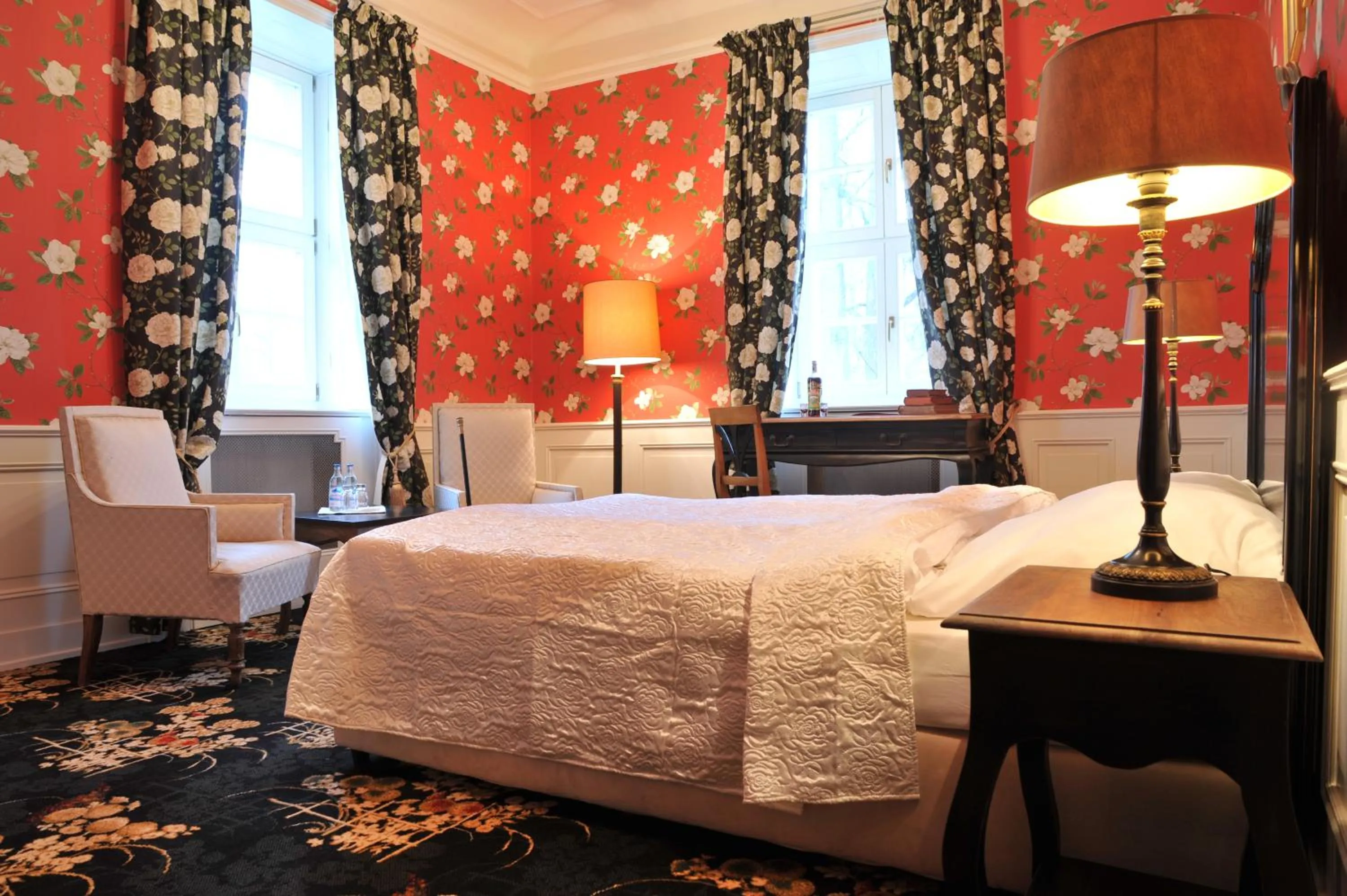 Shower, Bed in Hotel Palac Staniszow