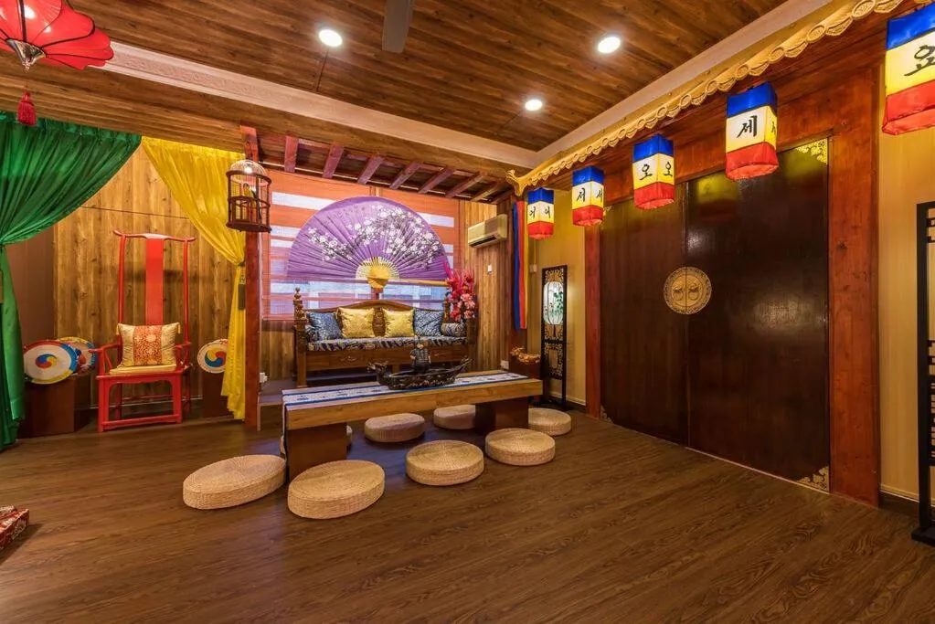 Fahrenheit88-Korea Theme Bukit Bintang Kuala Lumpur 2R2B 6Pax