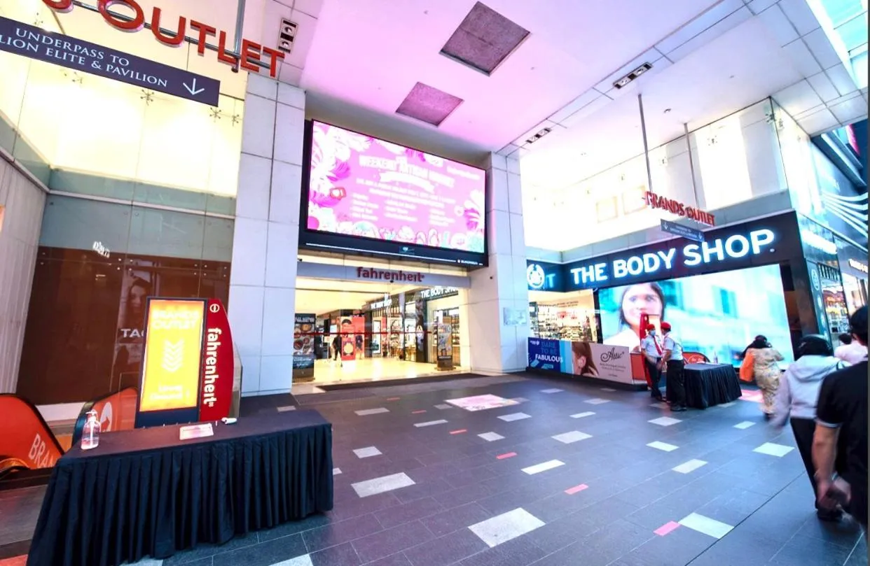 Fahrenheit88-Korea Theme Bukit Bintang Kuala Lumpur 2R2B 6Pax