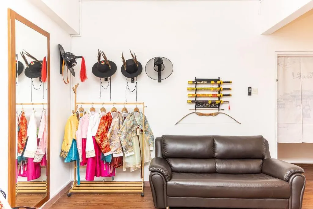 Fahrenheit88-Korea Theme Bukit Bintang Kuala Lumpur 2R2B 6Pax