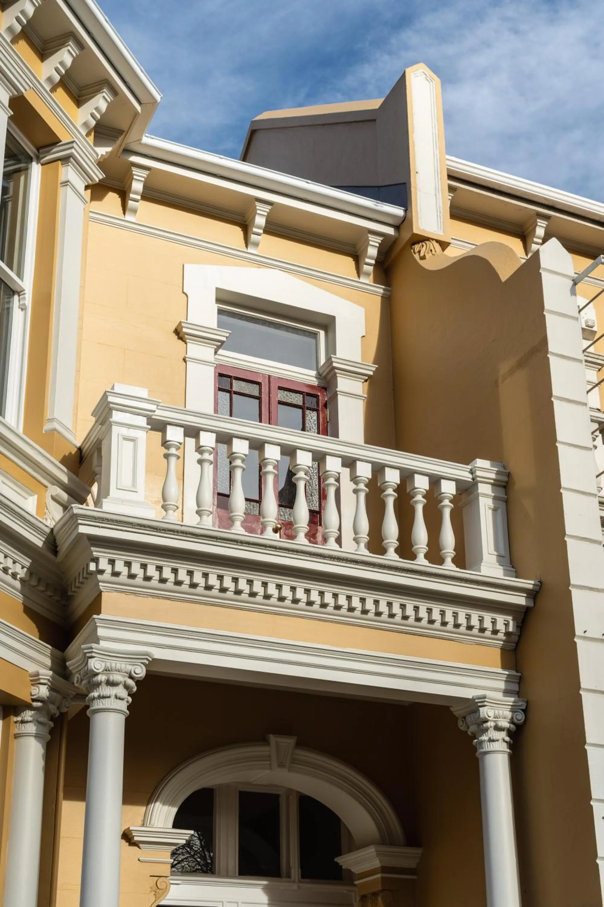Luxury Apartment on Stuart